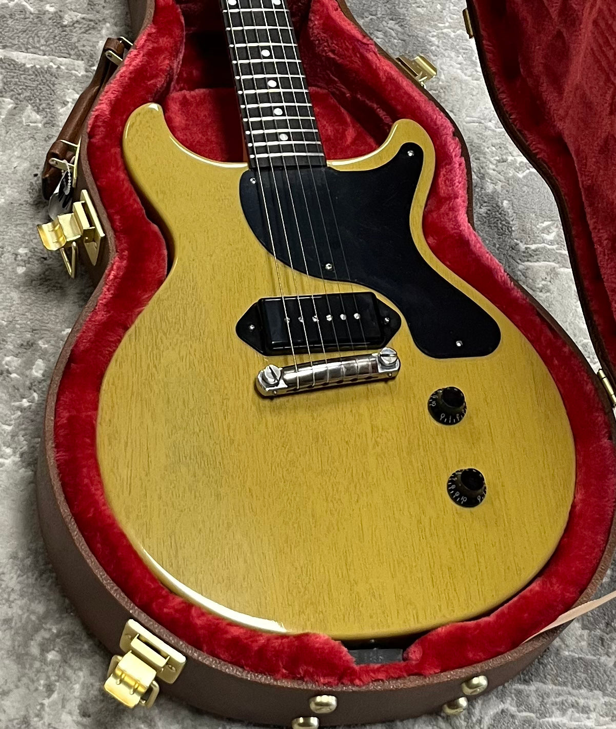 Gibson USA Les Paul Junior Double Cut Electric Guitar with Hardshell Case - TV Yellow LPJD00TVNH SERIAL NUMBER 214350265 - 6 LBS 10 OZ
