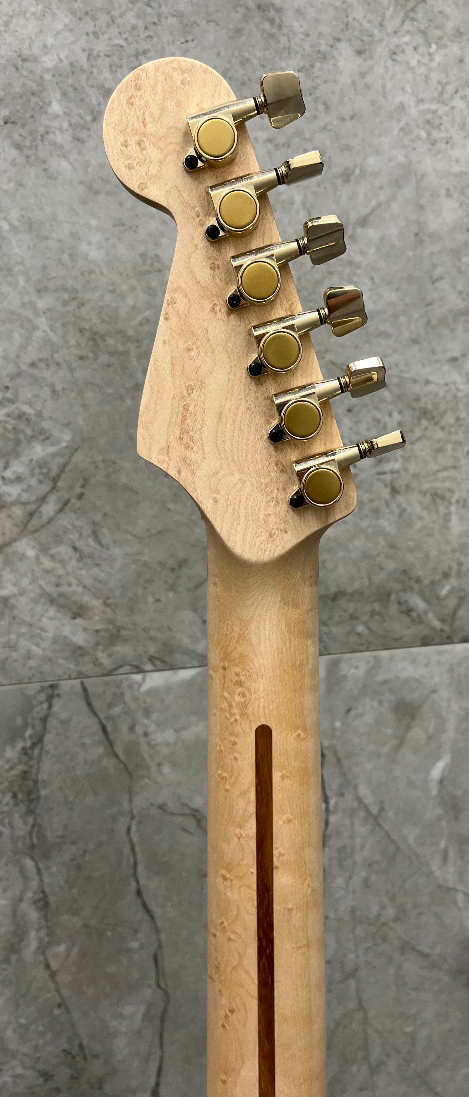 CHARVEL USA CUSTOM SHOP SPECIAL EDITION STYLE 2 HS AMBER LAGER BURST 2898000030 SERIAL NUMBER C18180 - 9.6 LBS