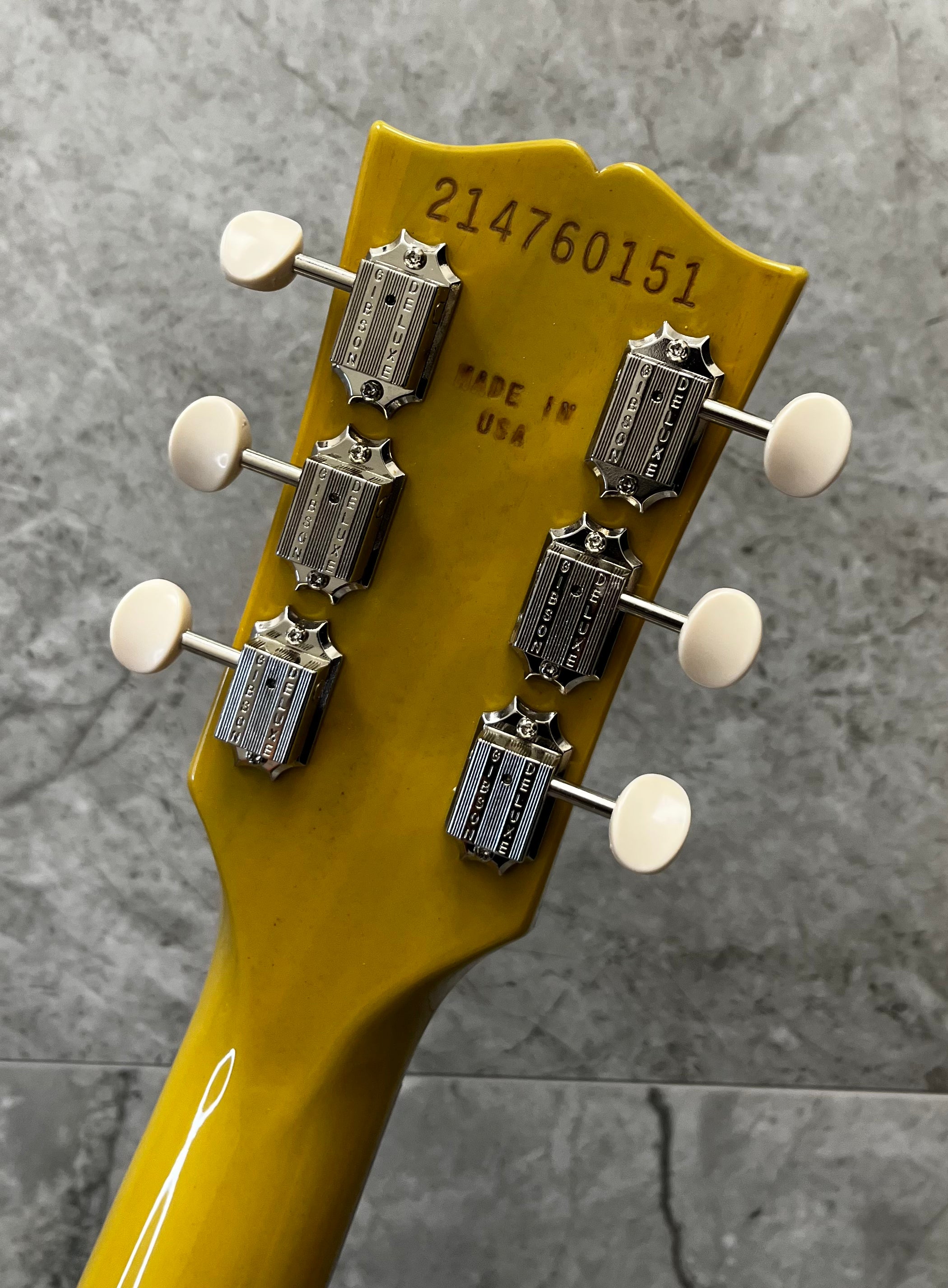 Gibson USA Les Paul Junior Double Cut Electric Guitar with Hardshell Case - TV Yellow LPJD00TVNH SERIAL NUMBER 214760151 - 7 LBS 2 OZ