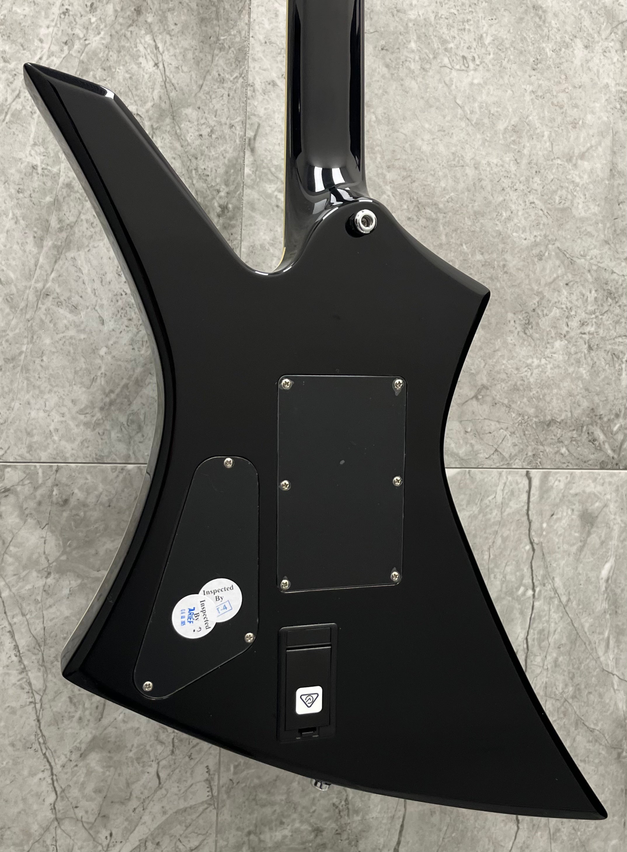 Jackson Pro Plus Pure Metal Limited Edition Kelly KE1A, Ebony Fingerboard, Gloss Black 2919564503 SERIAL NUMBER ICJ2502666 - 8.0 LBS
