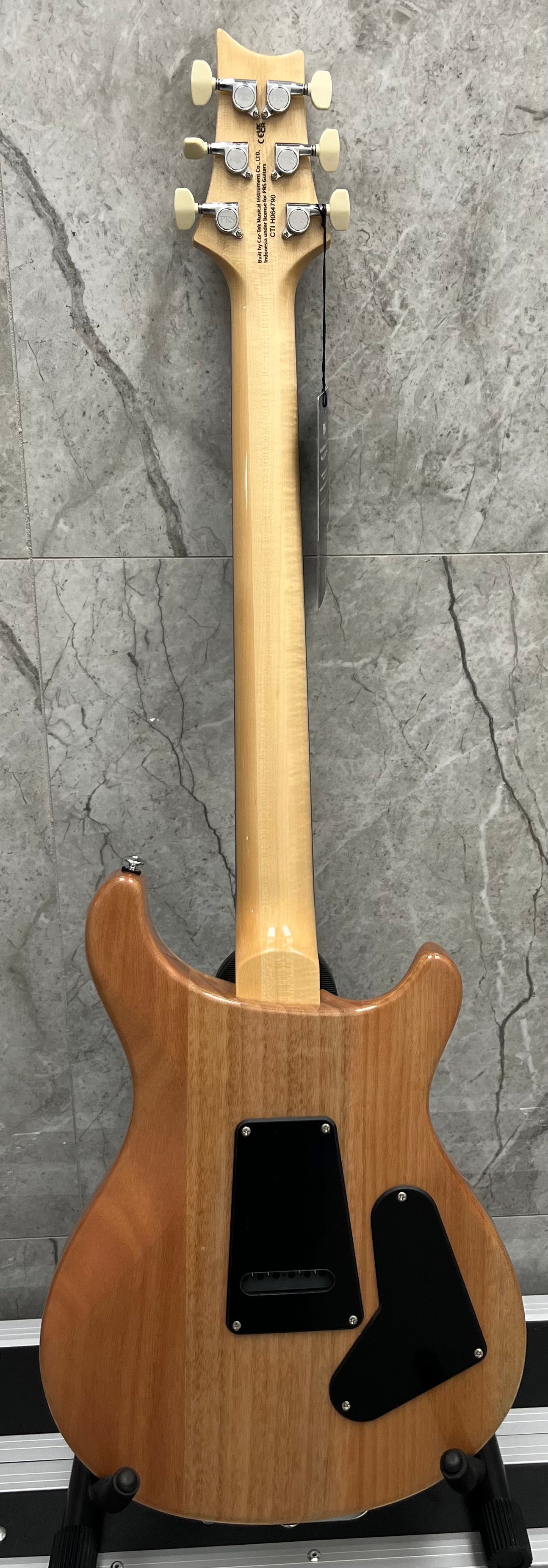 PRS Guitars Se Custom 24 Left Handed – Slate Blue 115979:SB SERIAL NUMBER CTIH064790 - 7 LBS 4 OZ