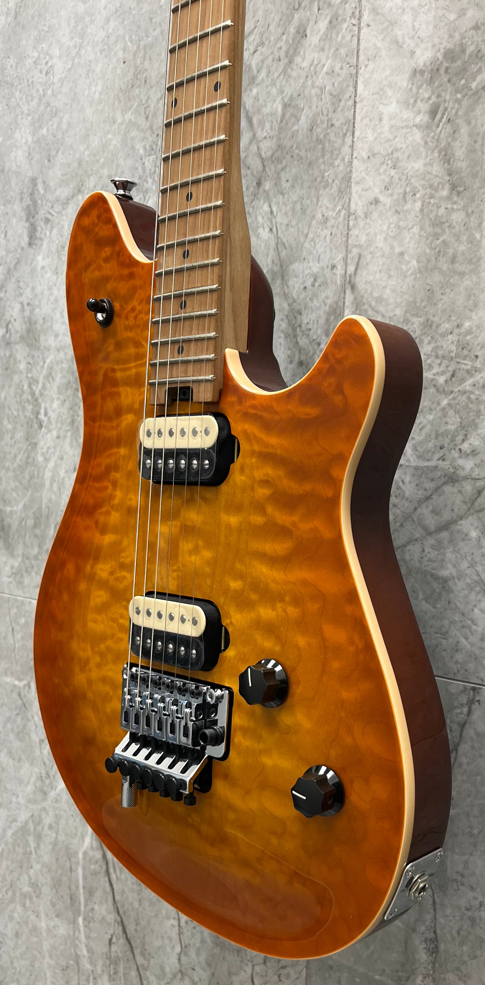 EVH Wolfgang Special QUILTED MAPLE -  Baked Maple Fingerboard Solar 5107701596 SERIAL NUMBER WG222317M - 7.4 LBS