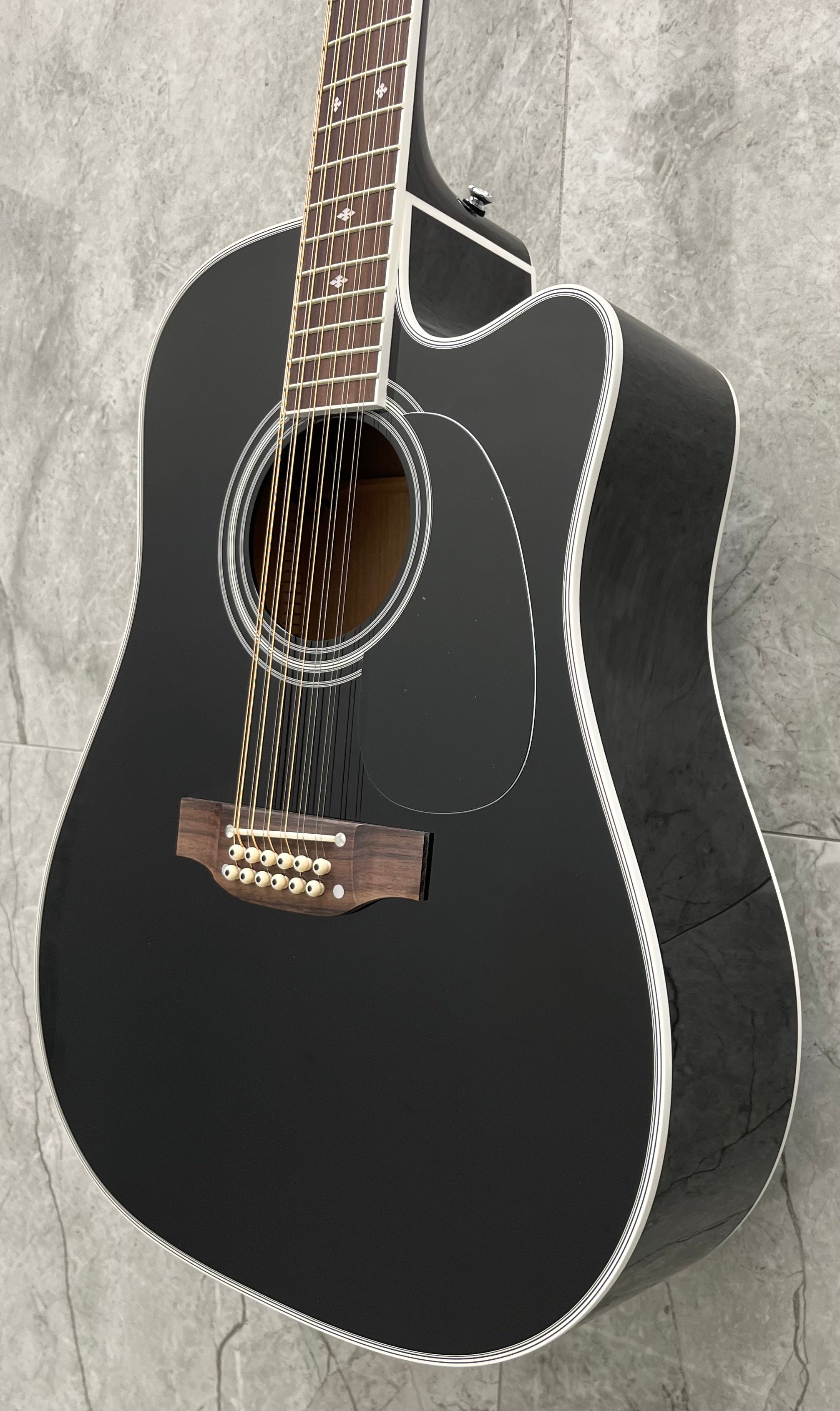 Takamine 12 String Made In Japan Acoustic Electric Cutaway Guitar with Case EF381SC