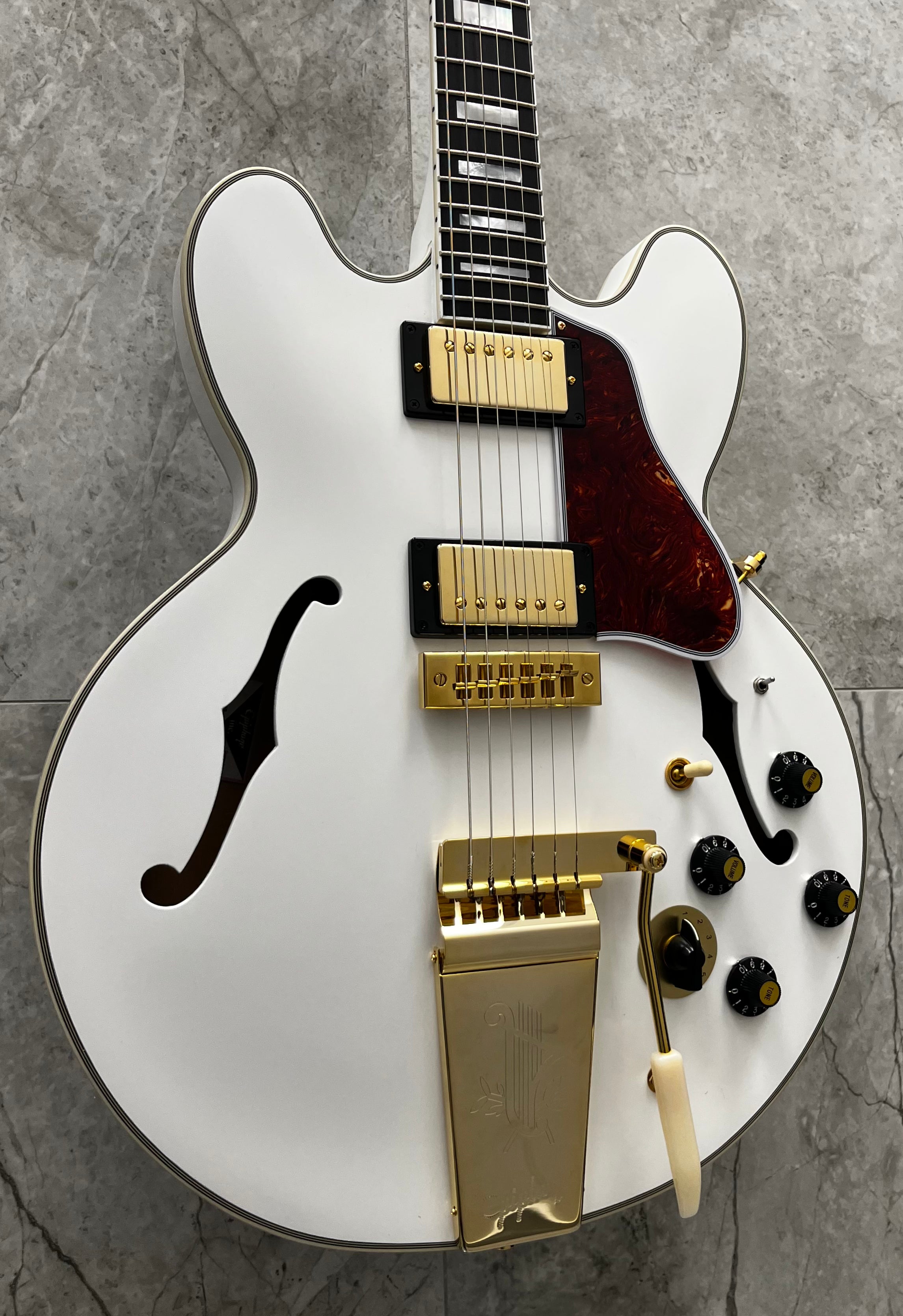 Epiphone Inspired by Gibson Custom Alex Lifeson 1976 ES-355 ES355 Reissue W/ HARDSHELL CASE ECAL355AWGM SERIAL NUMBER 25121510932 - 10 LBS 4 OZ