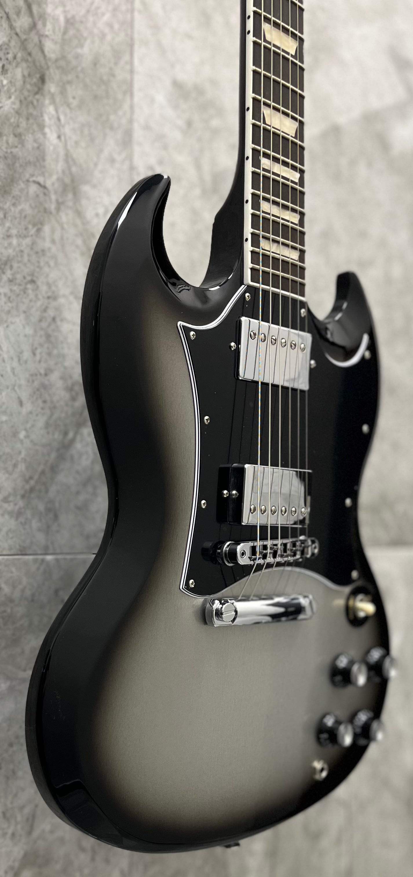 Gibson USA SG Standard Electric Guitar with Softshell Case - Ebony Silverburst SGSG23BSCH SERIAL NUMBER 232540103 - 6 LBS 5 OZ