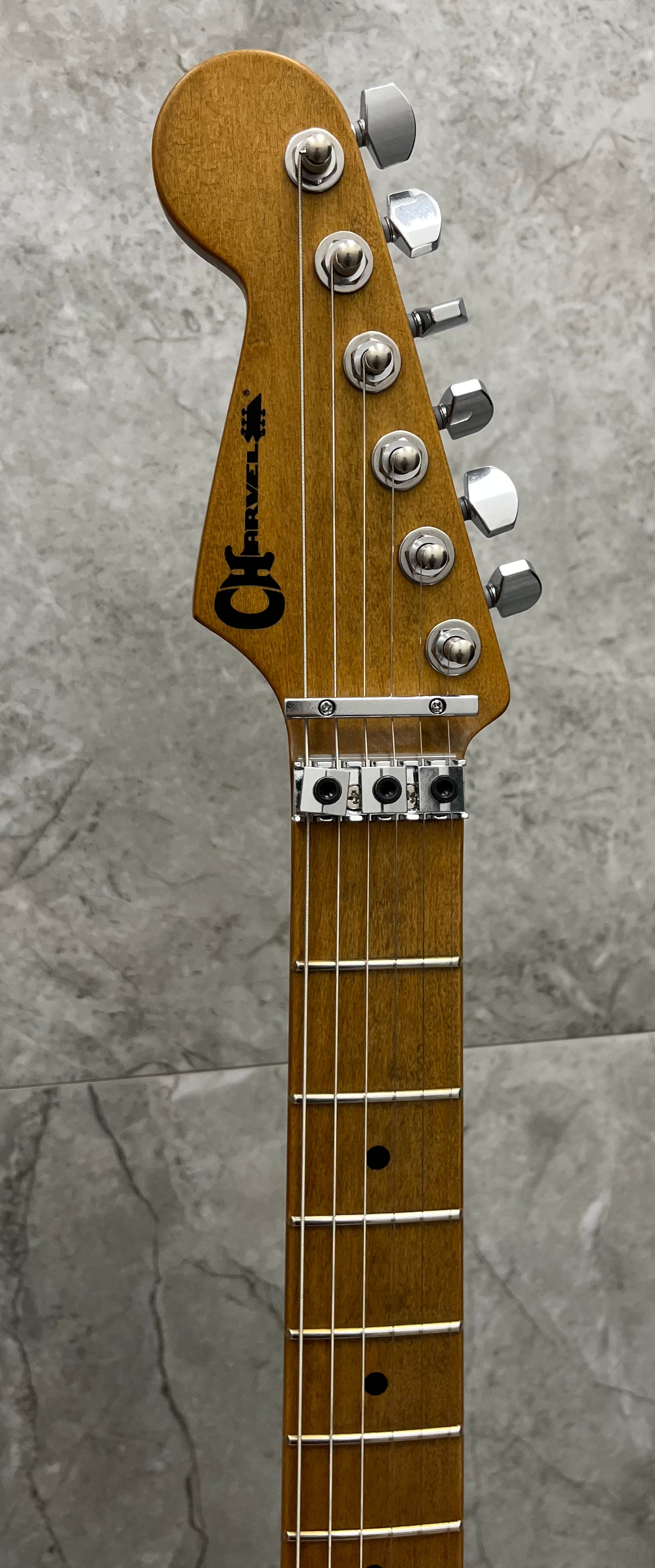 CHARVEL Henrik Danhage Limited Edition Signature Pro-Mod So-Cal Style 1 HS FR M Maple Fingerboard, White Relic 2966035855 SERIAL NUMBER MC241746 - 7.6 LBS