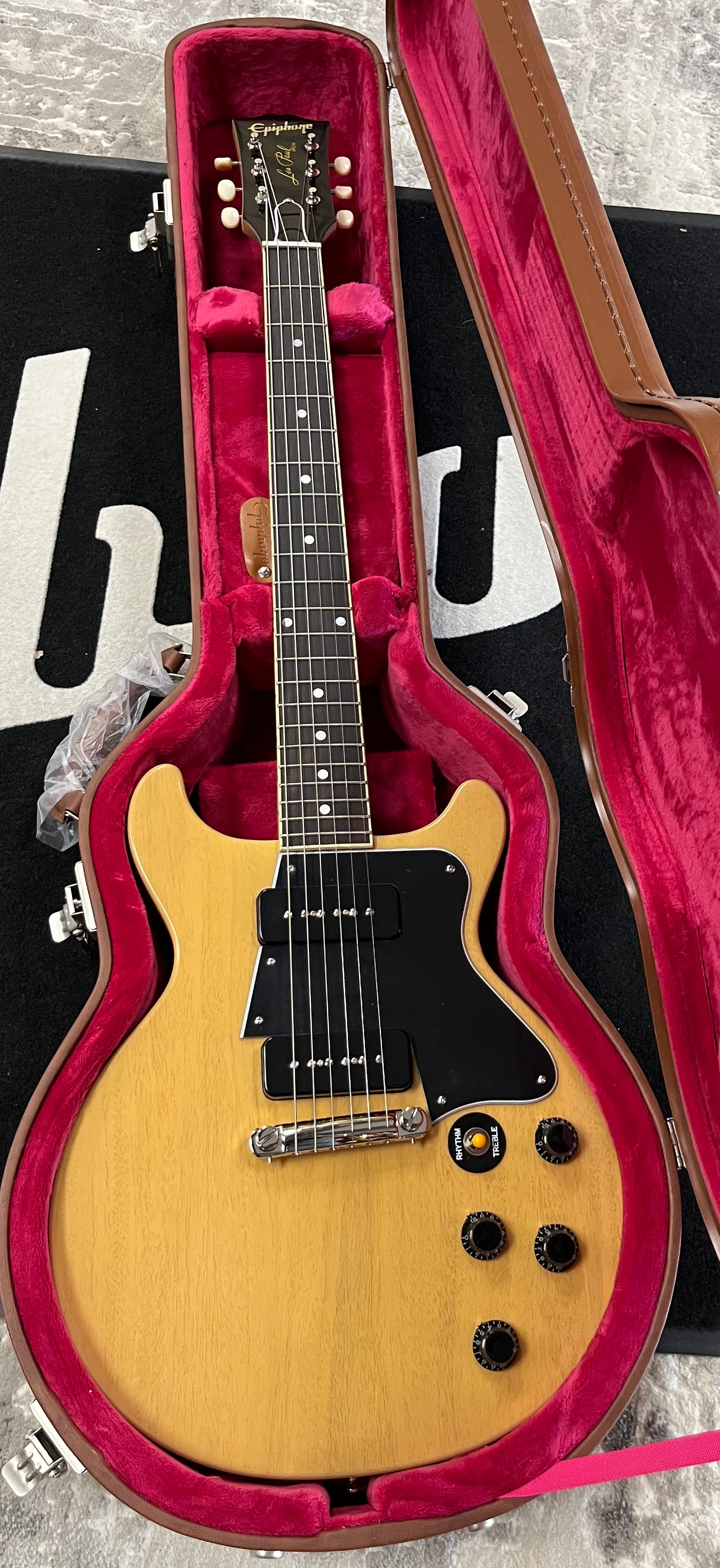 Epiphone 1960 Les Paul Special Double Cut Reissue Electric Guitar with Hardshell Case - TV Yellow ECLSR0TYNH SERIAL NUMBER 24121530689 - 7.0 LBS