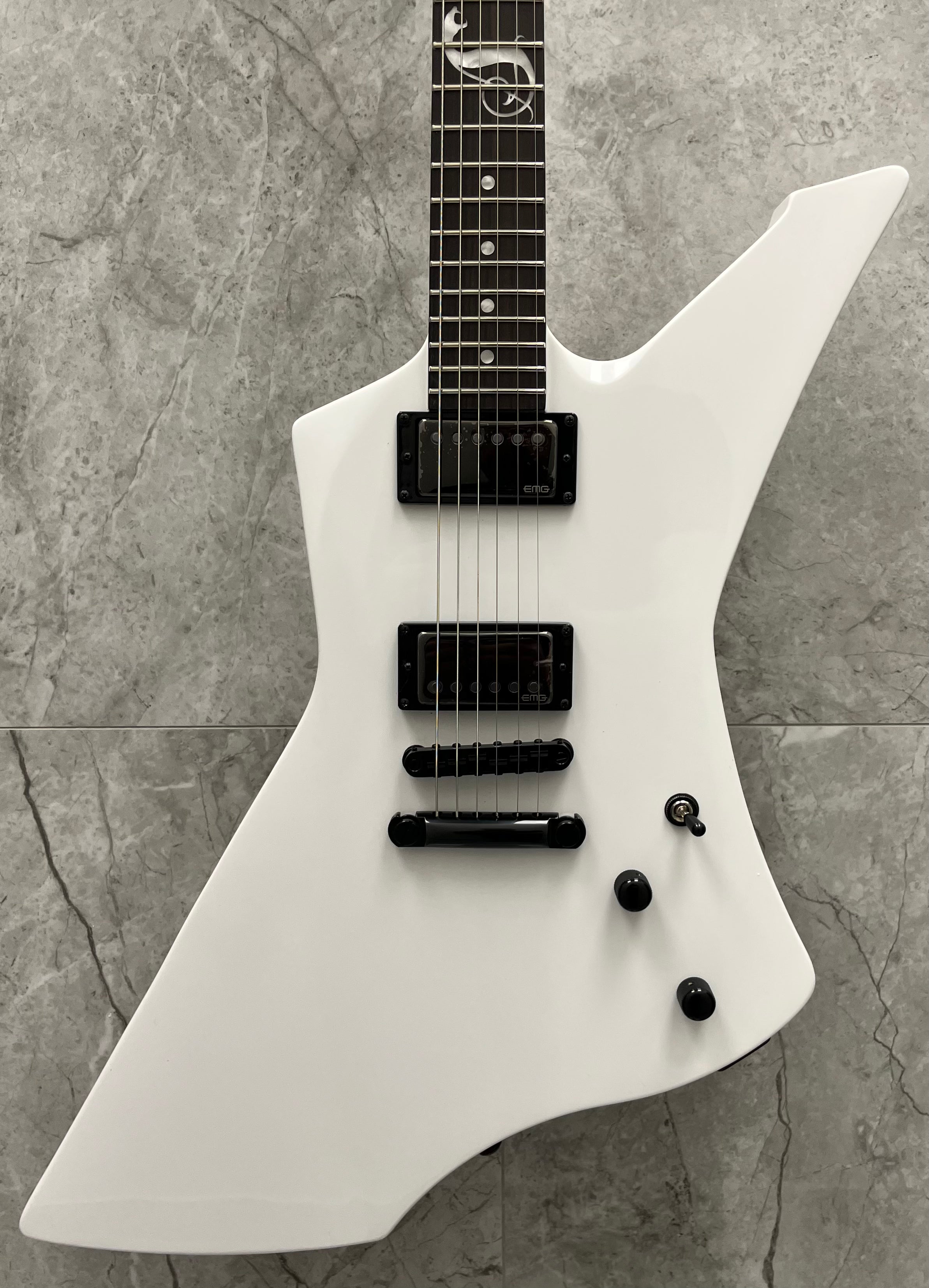 ESP LTD MADE IN KOREA James Hetfield Snakebyte Electric Guitar Snow Wh