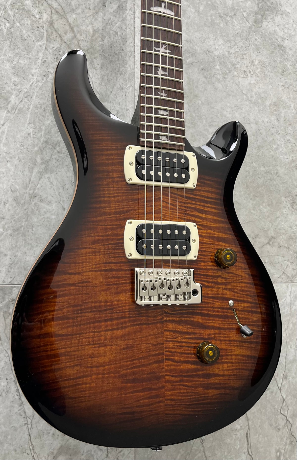 PRS SE Custom 24 – Black Gold FLAME TOP W/ GIG BAG 115977:BG SERIAL NU ...