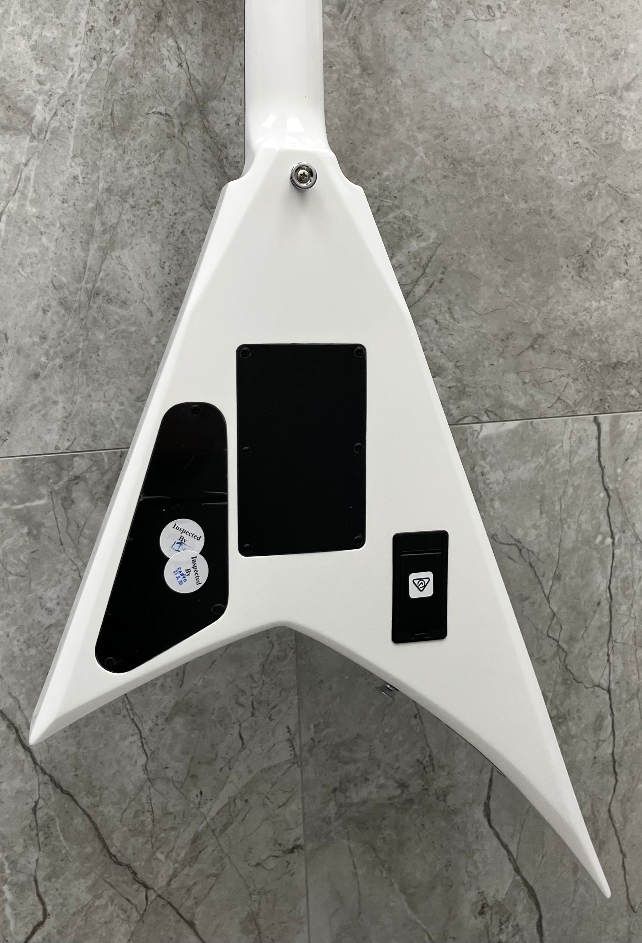 Jackson X Series Rhoads RRX24M Maple Fingerboard Snow White with Black Pinstripes SERIAL NUMBER ICJ2500548 - 7.6 LBS