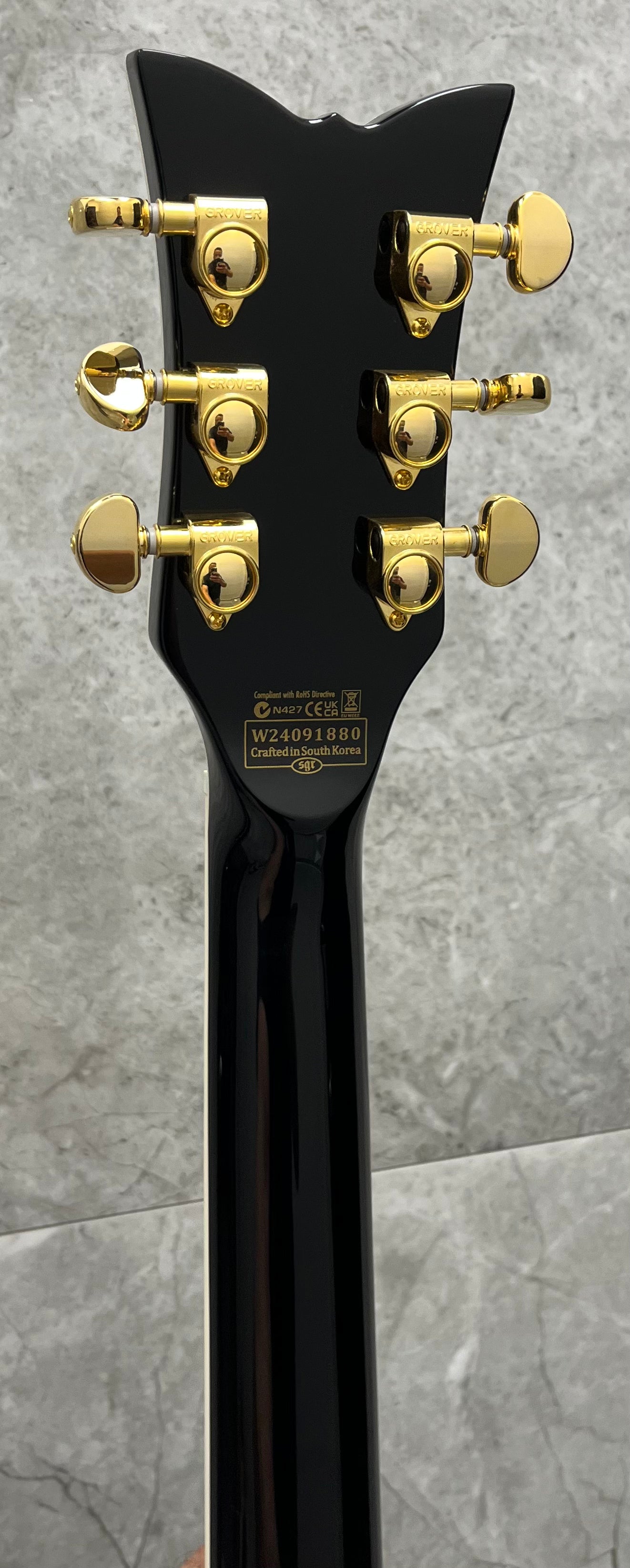 Schecter Zacky Vengeance Signature Guitar H6Llyw66D-S w/ Sustainiac Pickup Gloss Black 545-SHC SERIAL NUMBER W24091880 - 7.6 LBS