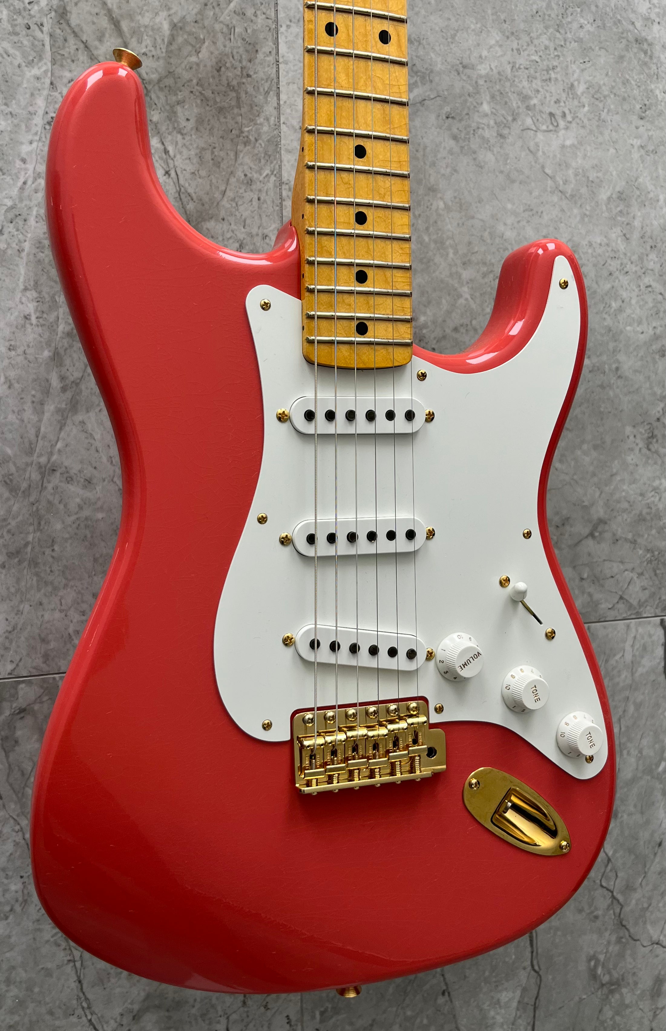 Fender Custom Shop 1955 Stratocaster DLX Closet Classic 1-Piece Maple Neck, Faded Aged Fiesta Red 9235700037 SERIAL NUMBER CZ585538 - 6 LBS 15 OZ