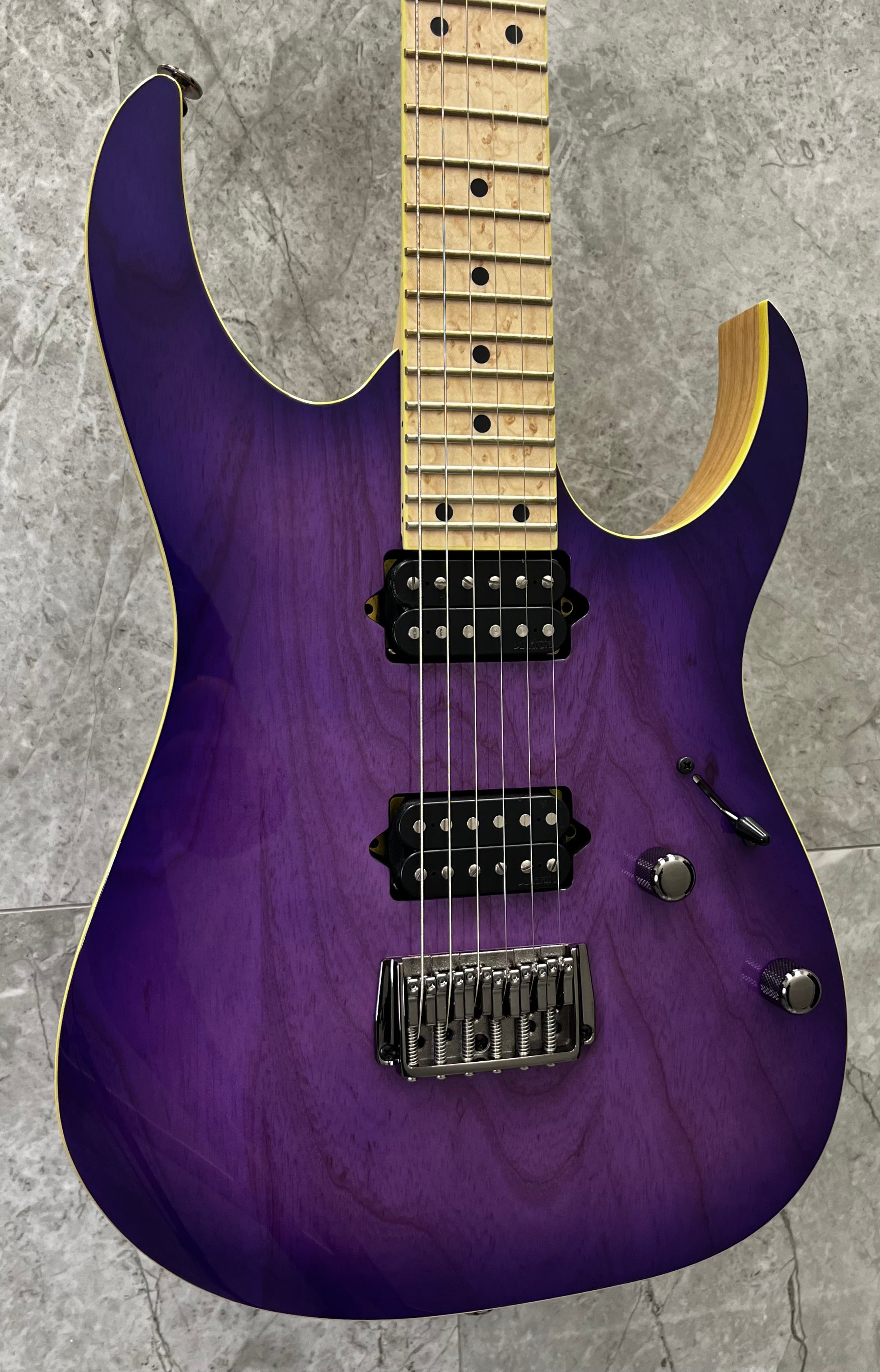 Ibanez RG Prestige Made in Japan 6 string Electric Guitar w/Case - Royal Plum Burst RG652AHMFXRPB SERIAL NUMBER F2607456 - 6 LBS 14 OZ
