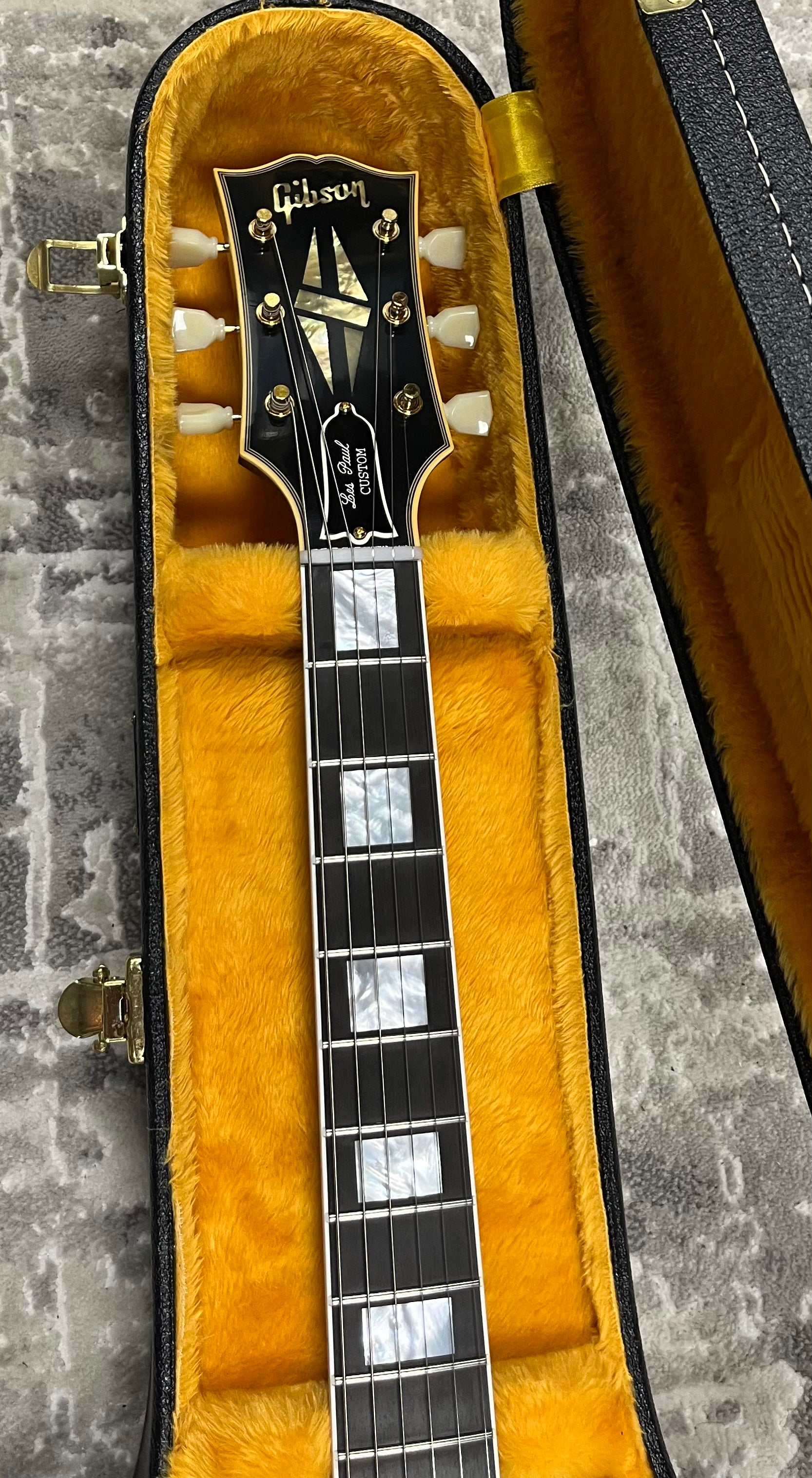 Gibson USA CUSTOM SHOP 1957 Les Paul Custom Reissue 2-Pickup VOS LPB57VOEBGH SERIAL NUMBER 751821 - 8 LBS 9 OZ