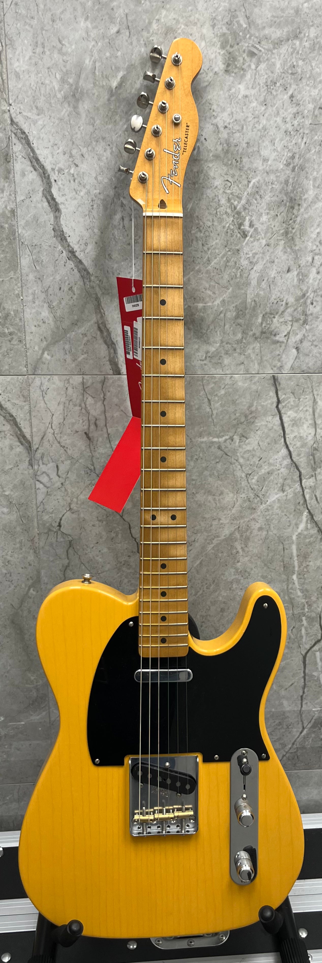 Fender 75th Anniversary Vintera Road Worn 1951 Telecaster Maple Fingerboard Butterscotch Blonde 0140122750 SERIAL NUMBER MX26002957 - 7 LBS 13 OZ