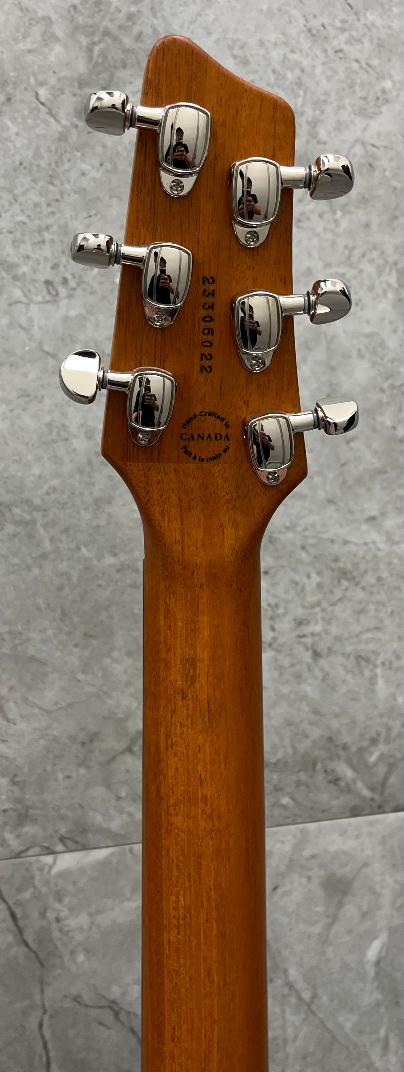 Godin Made in Canada A6 ULTRA Natural SG Left Handed 036752