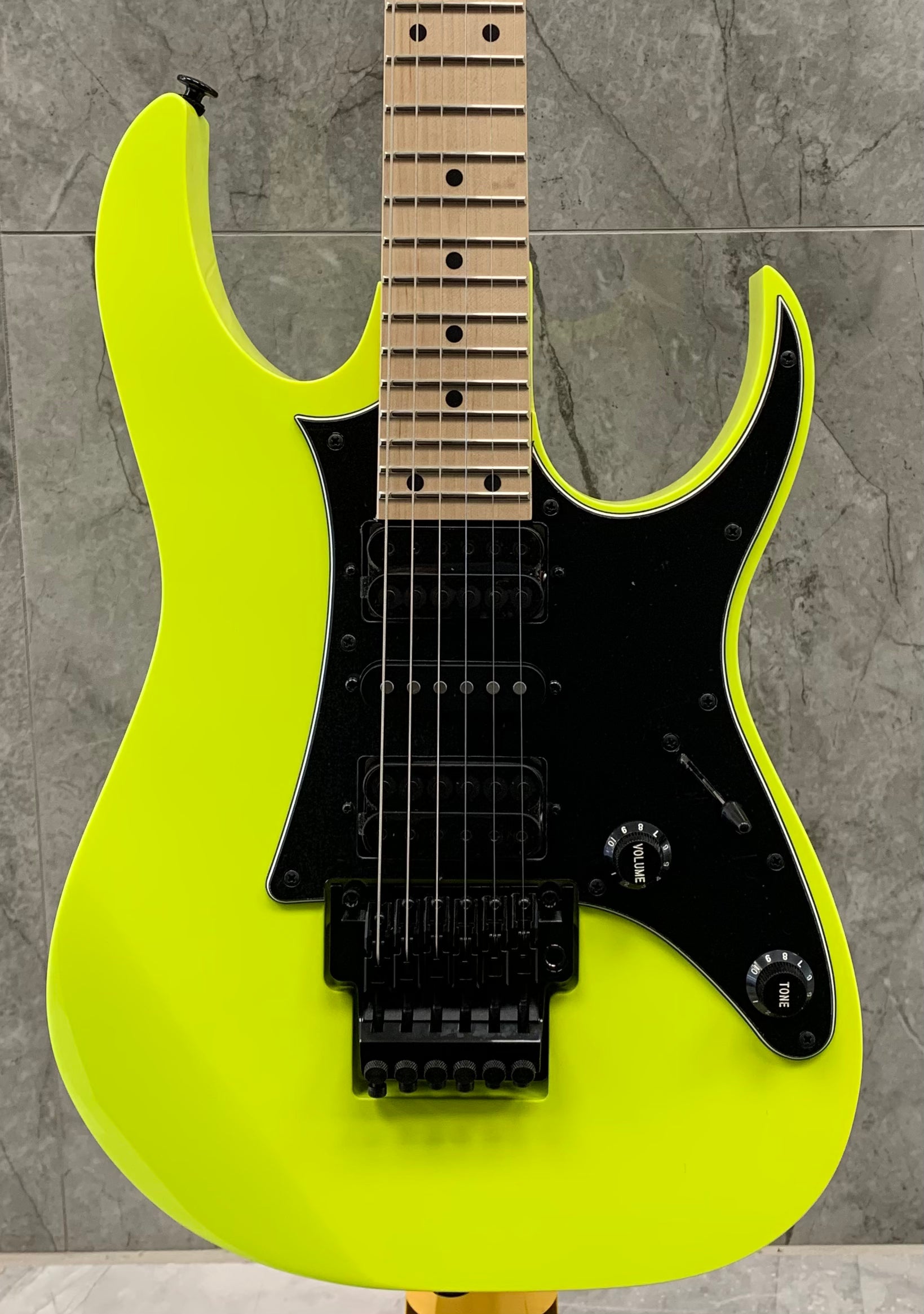 Ibanez RG550-DY Made in Japan Electric guitar Desert Sun Yellow RG550DY