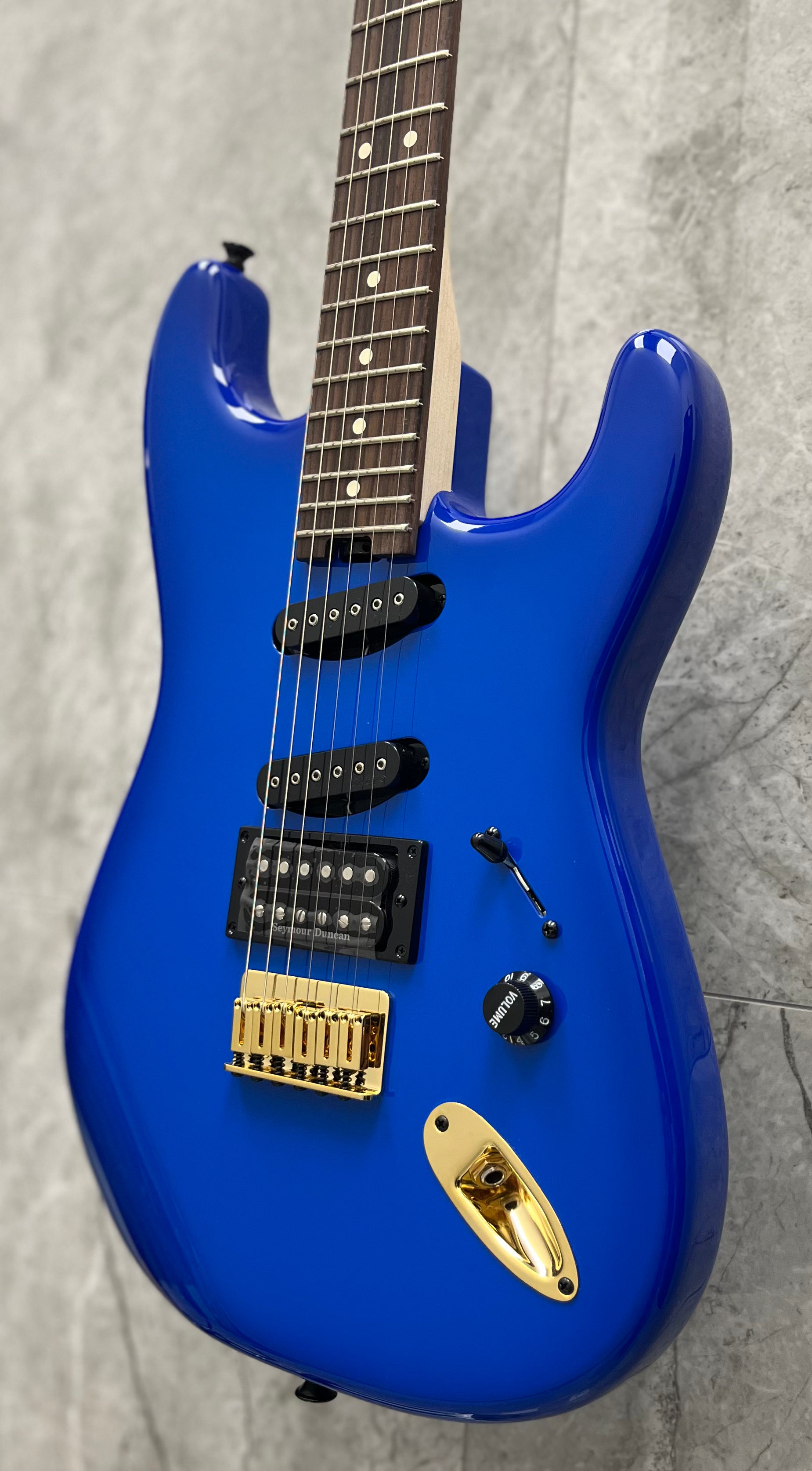 Charvel Jake E Lee Signature Pro-Mod San Dimas Style 1 HSS HT, Rosewood Fingerboard, Blue Burst 2965263391 SERIAL NUMBER MC252729 - 7 LBS 10 OZ
