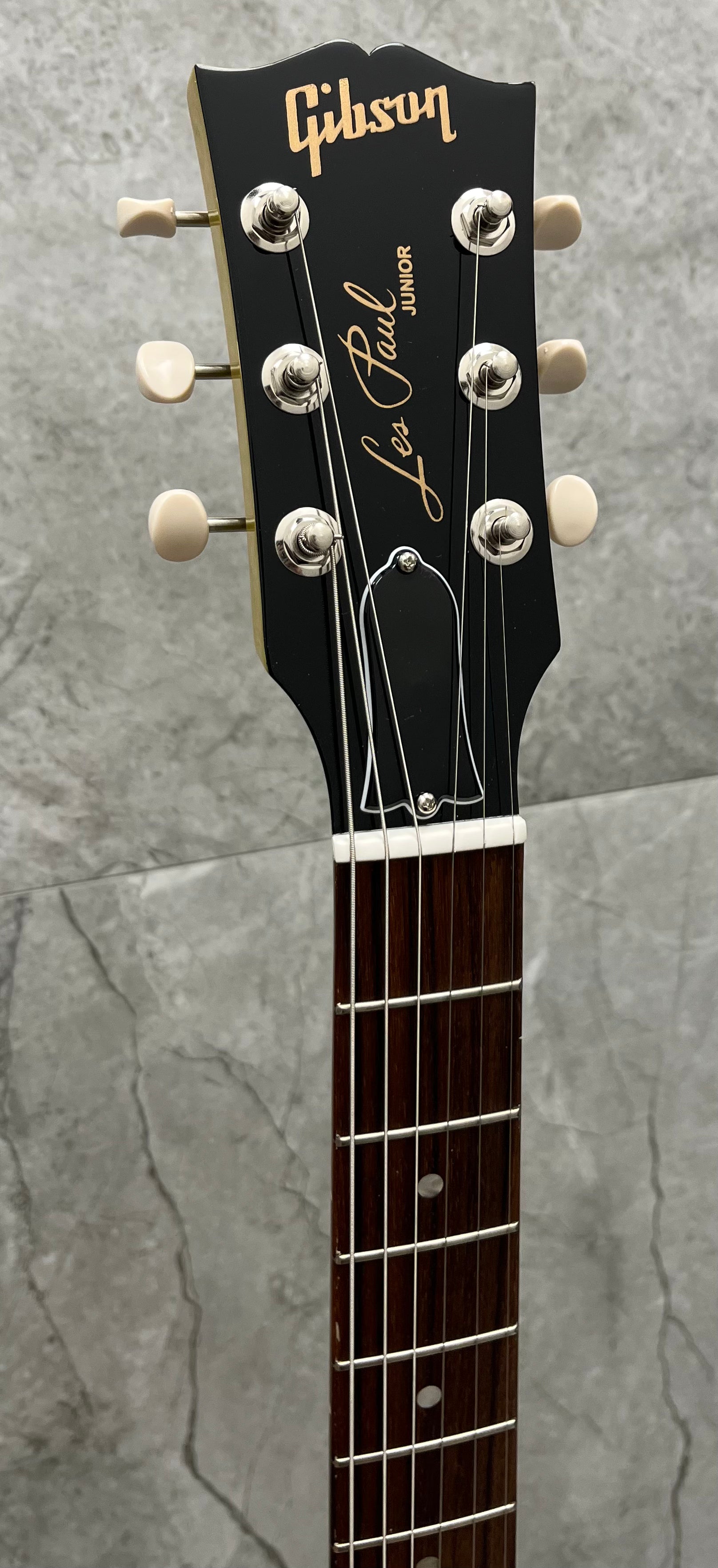 Gibson USA Les Paul Junior Double Cut Electric Guitar with Hardshell Case - TV Yellow LPJD00TVNH SERIAL NUMBER 212250197 - 6 LBS 11 OZ