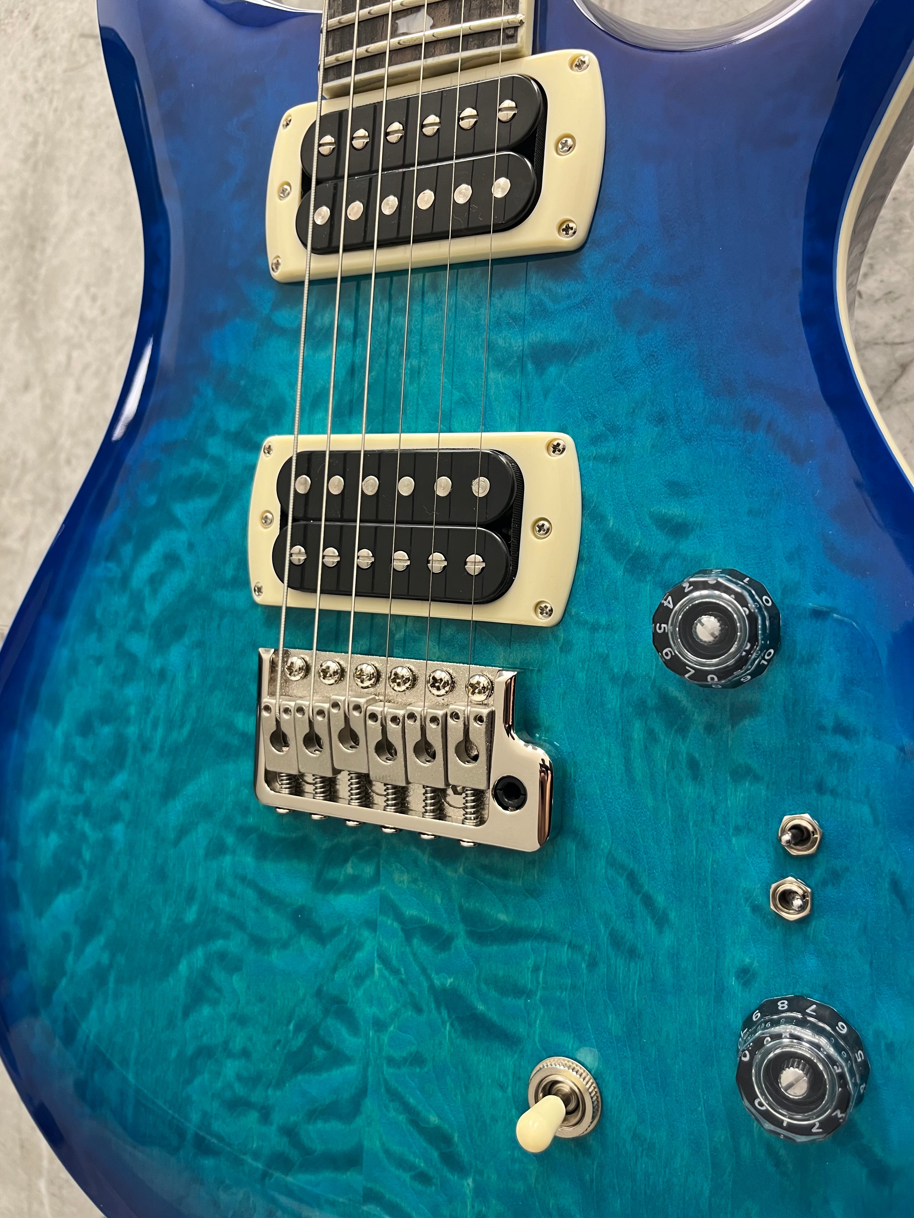 PRS GUITARS SE Custom 24-08 Quilt TOP Lake Blue 115995:LB SERIAL NUMBER CTIH052986 - 7 LBS 9 OZ