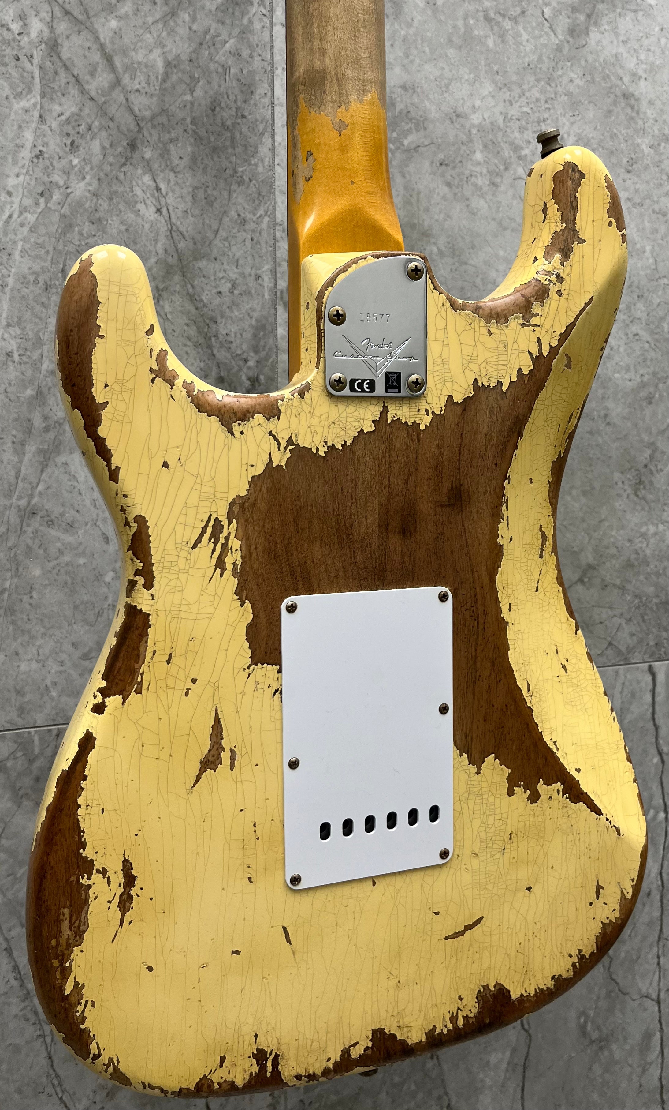 Fender Custom Shop 2025 Strat Pro Super Heavy Relic, 3A Rosewood Fingerboard, Aged Vintage White 9231016928 SERIAL NUMBER 18577 - 7 LBS 15 OZ