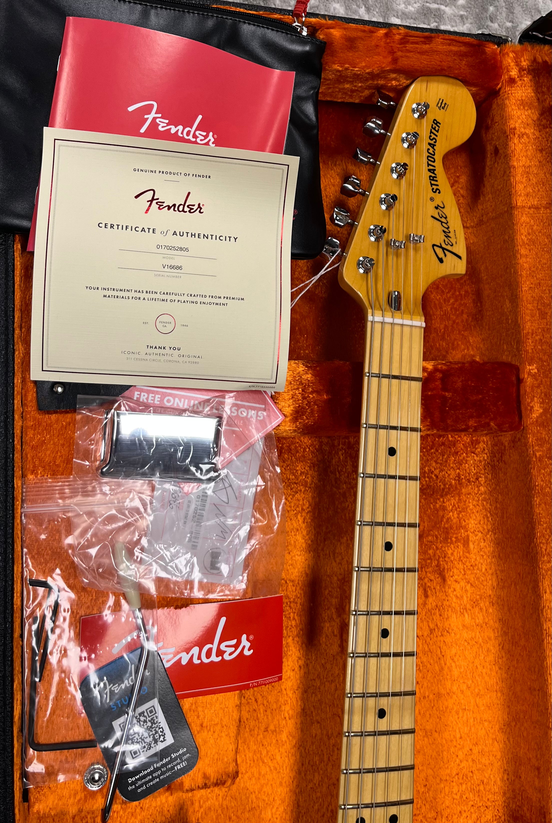 Fender USA Limited Edition American Vintage II 1973 Stratocaster, Maple Fingerboard - Olympic White 0170252805 SERIAL NUMBER V16686 - 8 LBS 3 OZ