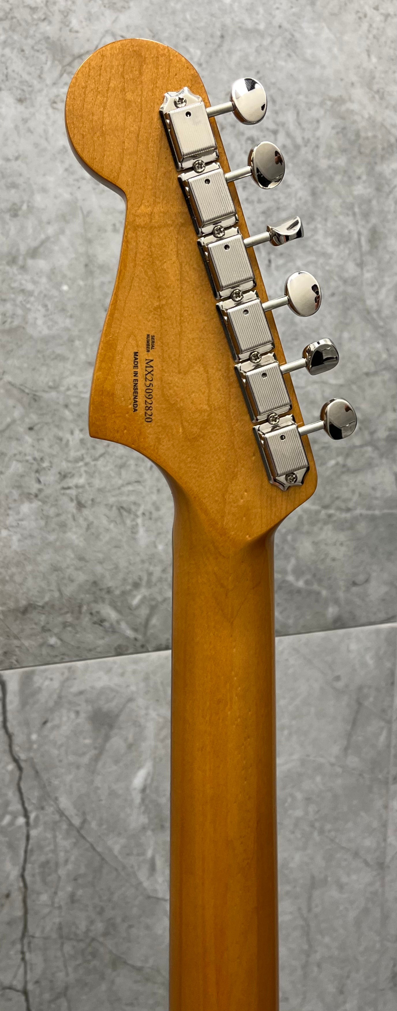 Fender LIMITED EDITION FSR Vintera II 50s Jazzmaster Rosewood Fingerboard Olive 0149110398 SERIAL NUMBER MX25092820 - 7 LBS 9OZ