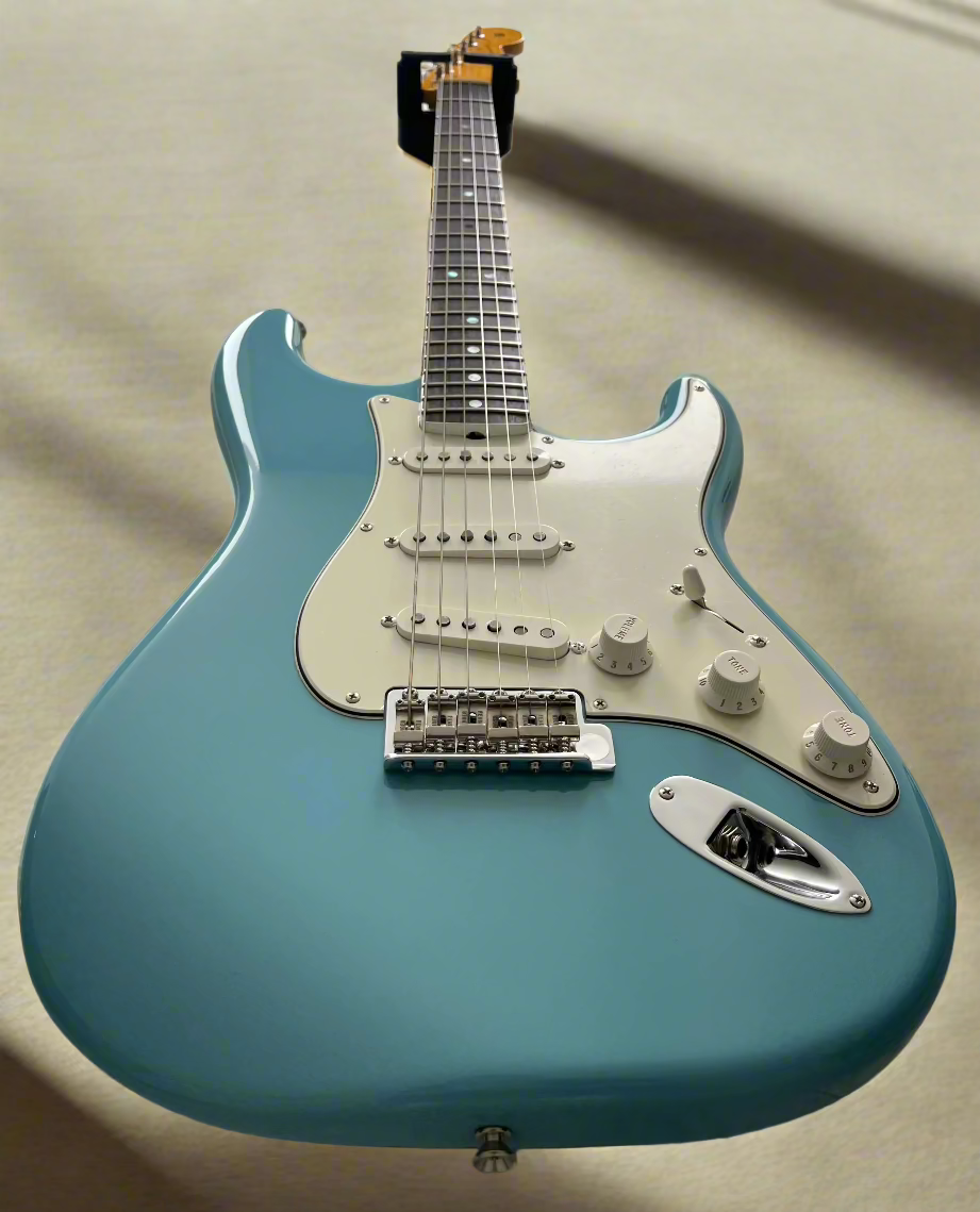 Fender USA Eric Johnson Stratocaster, Rosewood Fingerboard, Tropical Turquoise 0117700897 SERIAL NUMBER ES23824 - 7.6 LBS