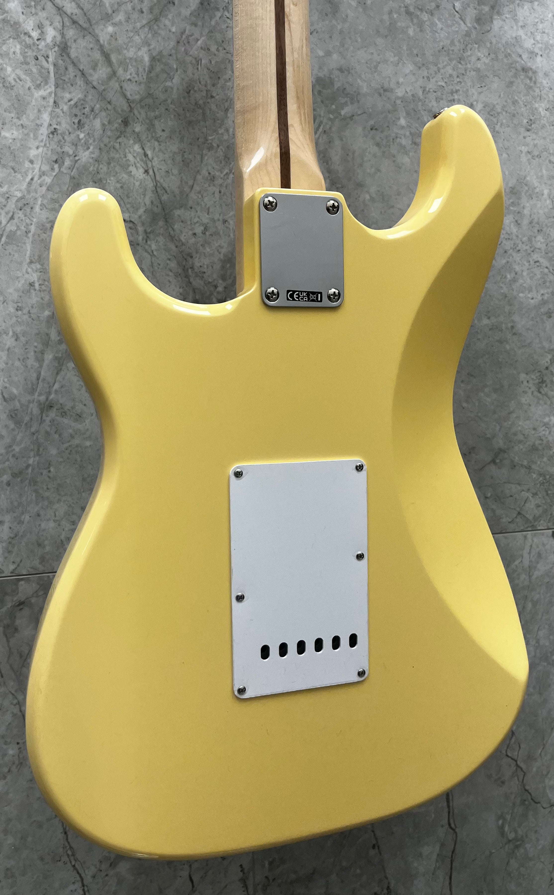 Fender USA Yngwie Malmsteen Stratocaster Scalloped Maple Fingerboard Vintage White 0107112841 SERIAL NUMBER US26049931 - 7 LBS 14 OZ