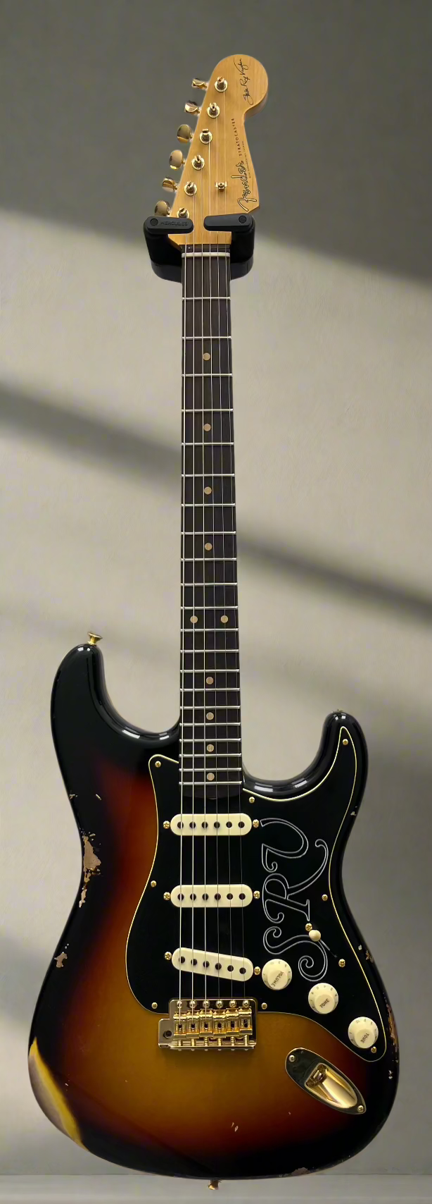 Fender Custom Shop SRV Stevie Ray Vaughan Signature Stratocaster Relic with Closet Classic Hardware, Rosewood Fingerboard, Faded 3-Color Sunburst 9235001087 SERIAL NUMBER CZ2585727 - 7.8 LBS