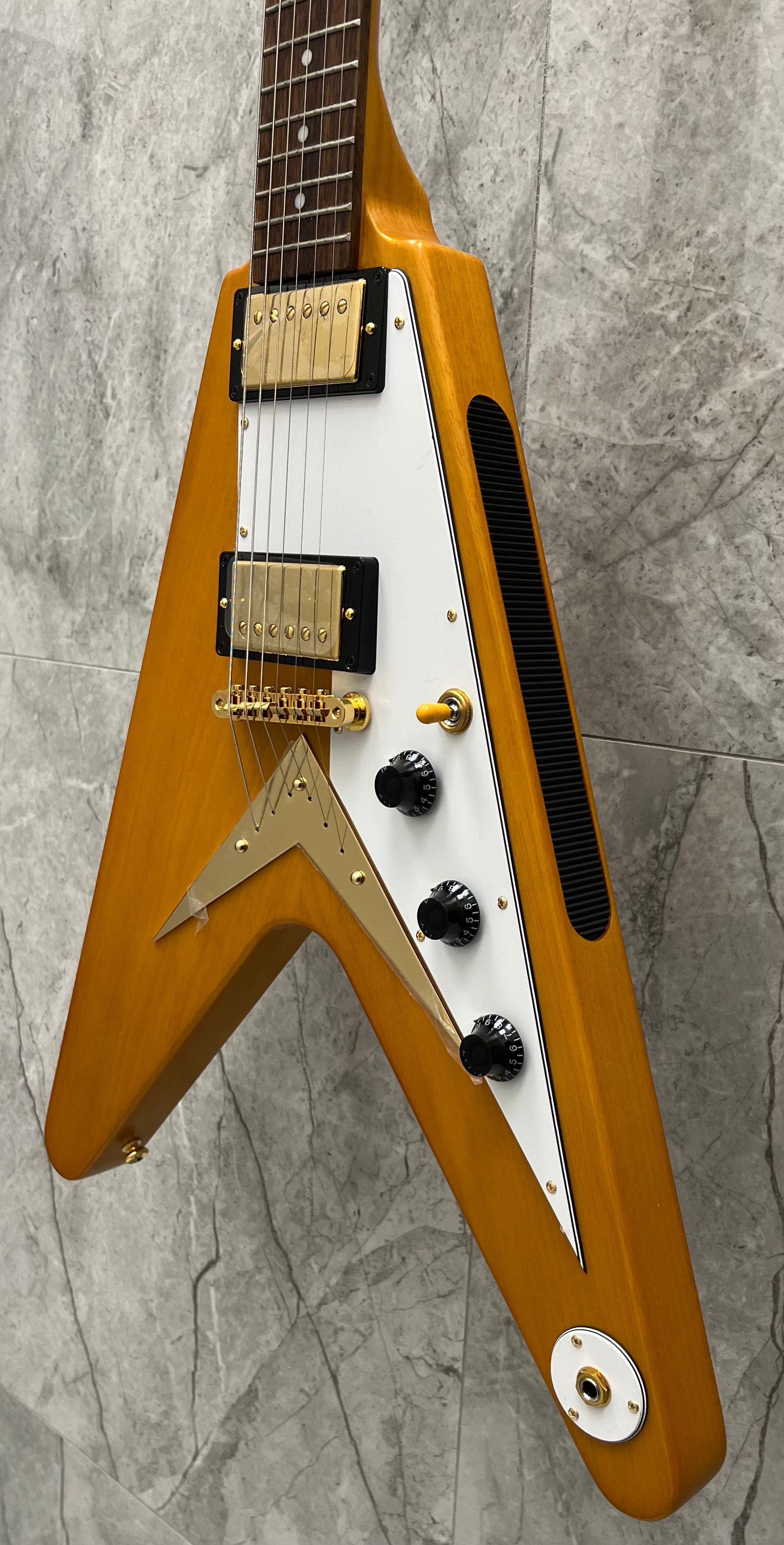 Epiphone Inspired by Gibson Custom Shop 1958 Korina Flying V IGCKFVWANAGH SERIAL NUMBER 23091530342 - 6.0 LBS