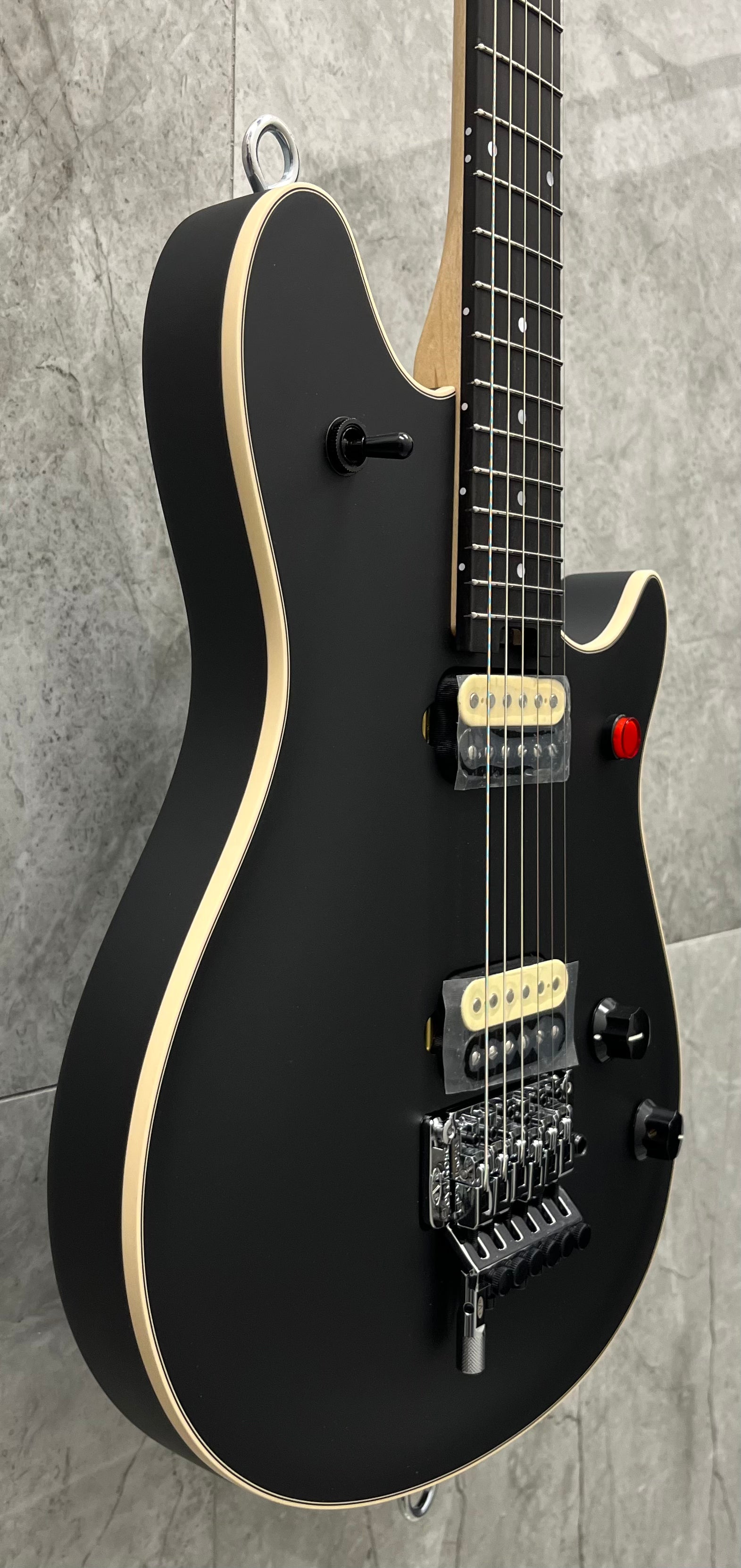 EVH Wolfgang USA Edward Van Halen Signature Ebony Fingerboard Stealth 5107920868 SERIAL NUMBER WG17430A - 8.0 LBS