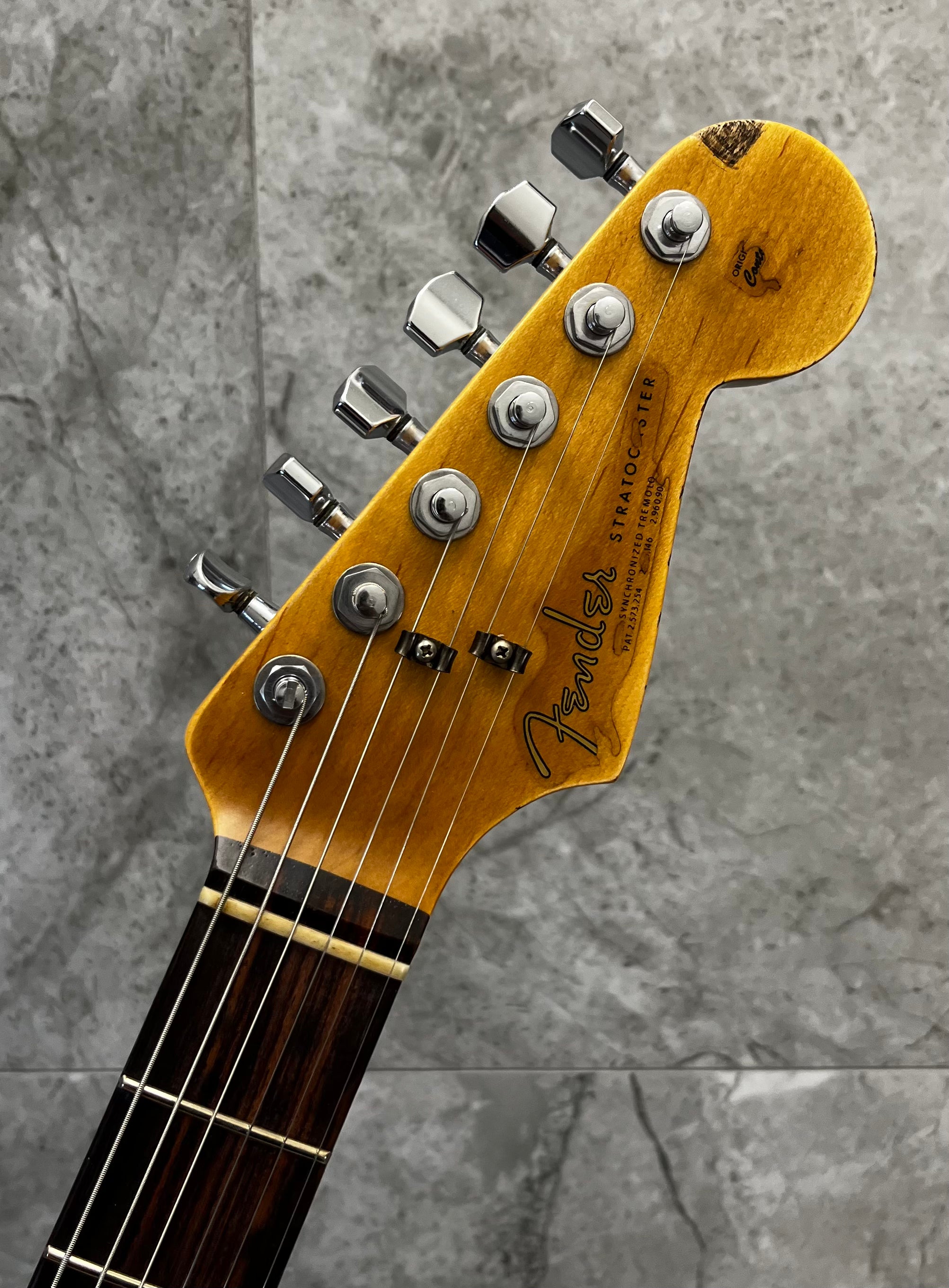 Fender USA Custom Shop Rory Gallagher Signature Stratocaster Relic Rosewood Fingerboard, 3-Color Sunburst 9235001128 SERIAL NUMBER R150379 - 7 LBS 15 OZ