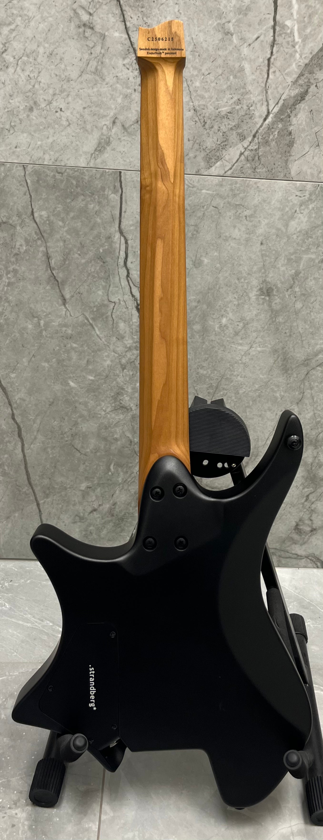 Strandberg Boden Essential 6 Black Granite BD6CT-24E-R-S-BK SERIAL NUMBER C2506215 - 5 LBS 3OZ