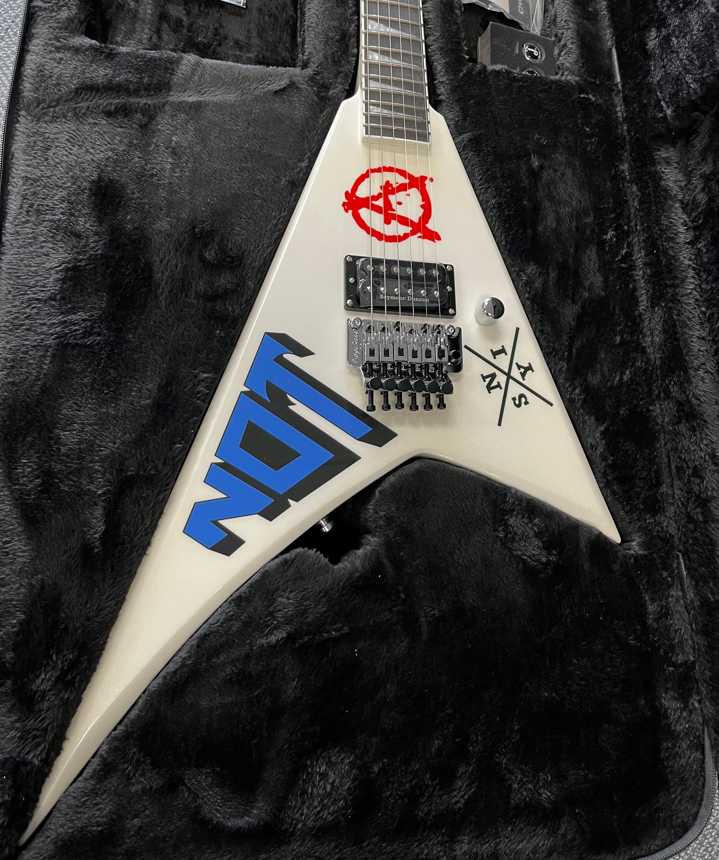 JACKSON Legend Series Limited Edition Signature Scott Ian Rhoads RR22 NOT 291-6698-876 SERIAL NUMBER KWJ2610260 - 7 LBS 7 OZ