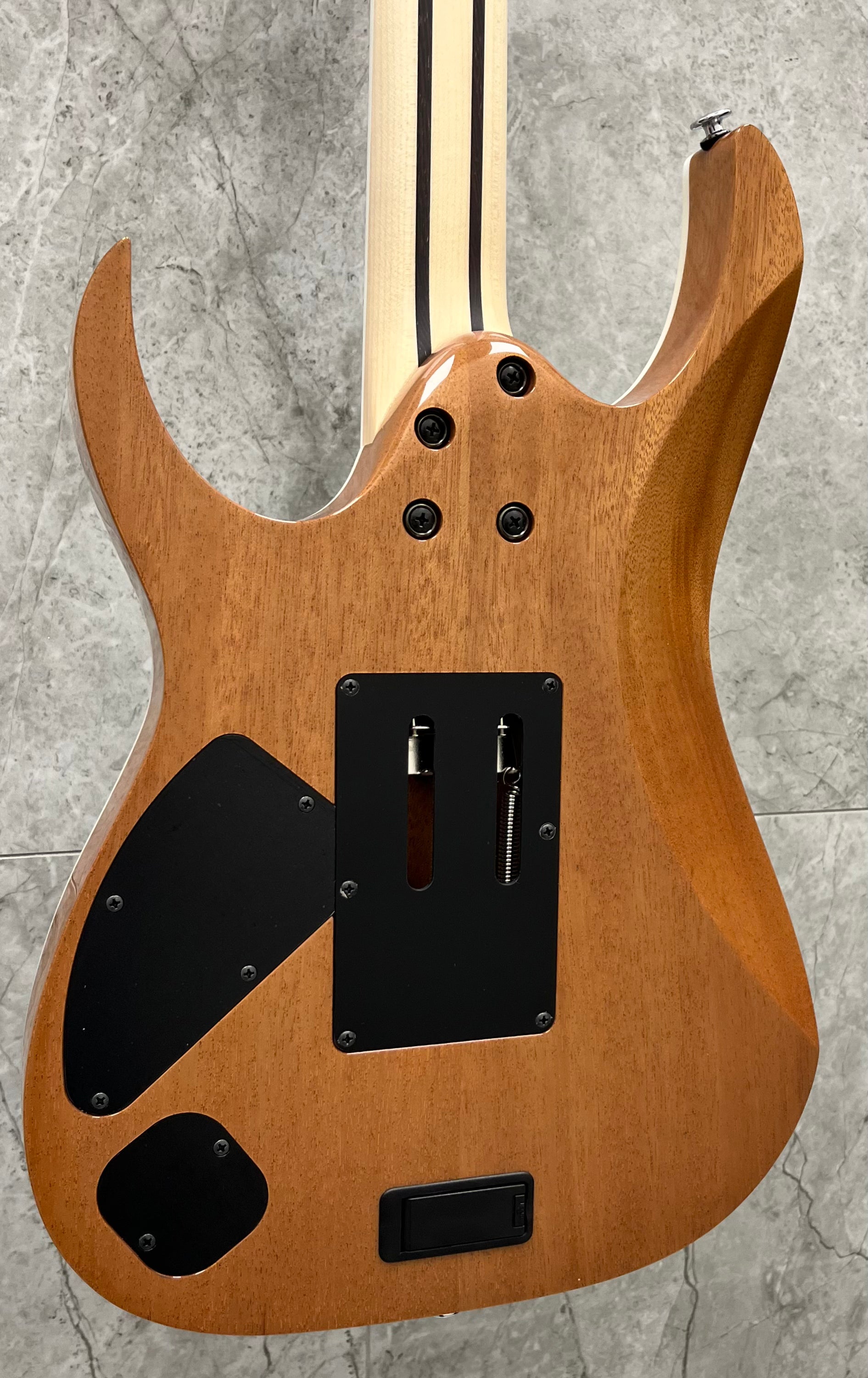 Ibanez MADE IN JAPAN RG5440C Prestige Electric Guitar - Pearl Ibanez MADE IN JAPAN RG5440C Prestige Electric Guitar - Pearl