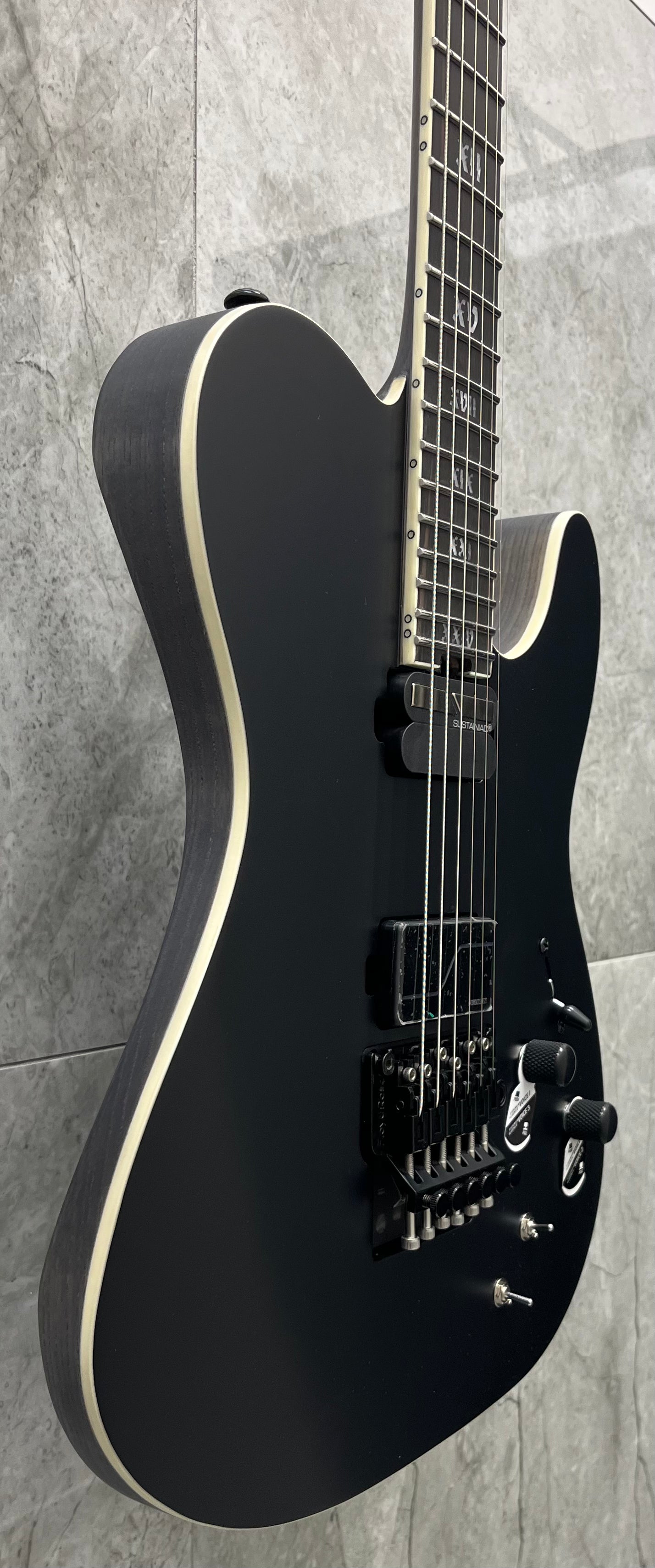 Schecter Pt 6 Fr S SLS ELITE Evil Twin w/ Sustainiac and Floyd Rose Satin Black 1383-SHC SERIAL NUMBER W25020053 - 8.6 LBS