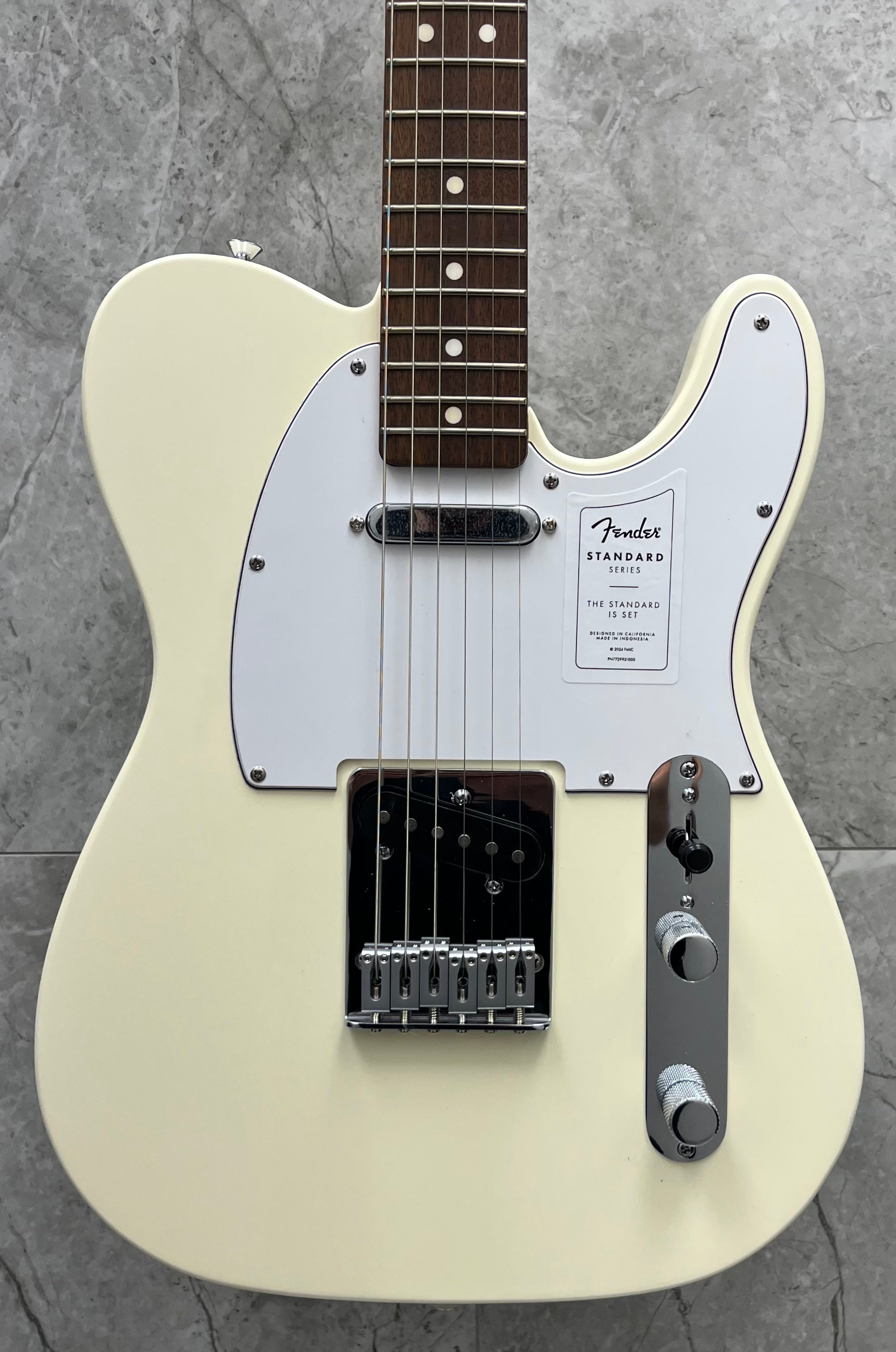FENDER Standard Telecaster White Pickguard, Olympic White 0266040505 N