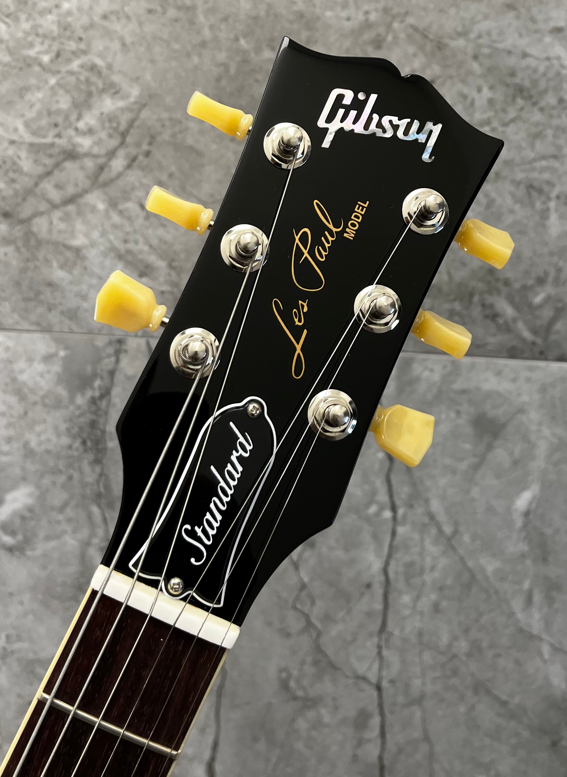 Gibson USA Limited Edition Les Paul Standard Lite Electric Guitar with Hardshell Case - Heritage Cherry Sunburst LPSL5Y24HSNH SERIAL NUMBER 218340037 - 7 LBS 5 OZ