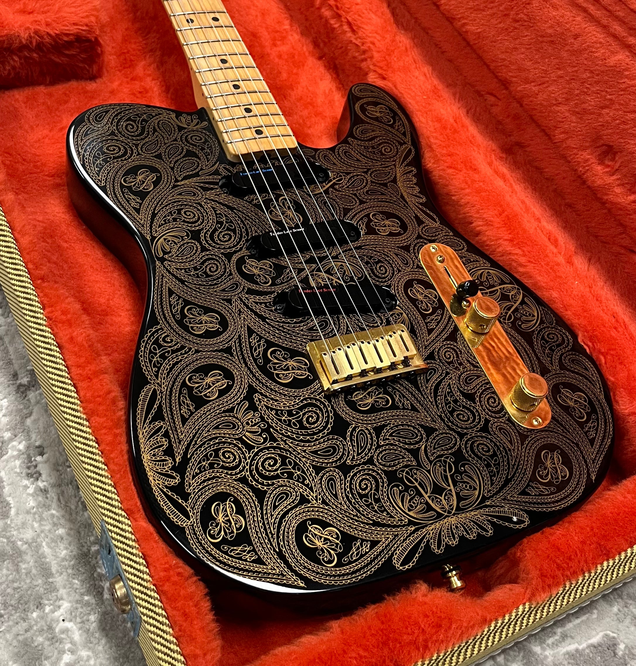Fender USA 1993 James Burton Telecaster Black and Gold Paisley USED SERIAL NUMBER N3942698 - 7 LBS 6 OZ