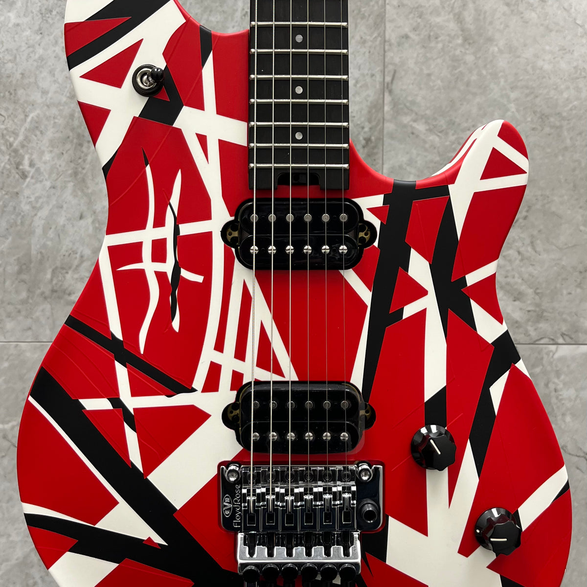 EVH Wolfgang Special Striped Series Ebony Fingerboard Satin Red