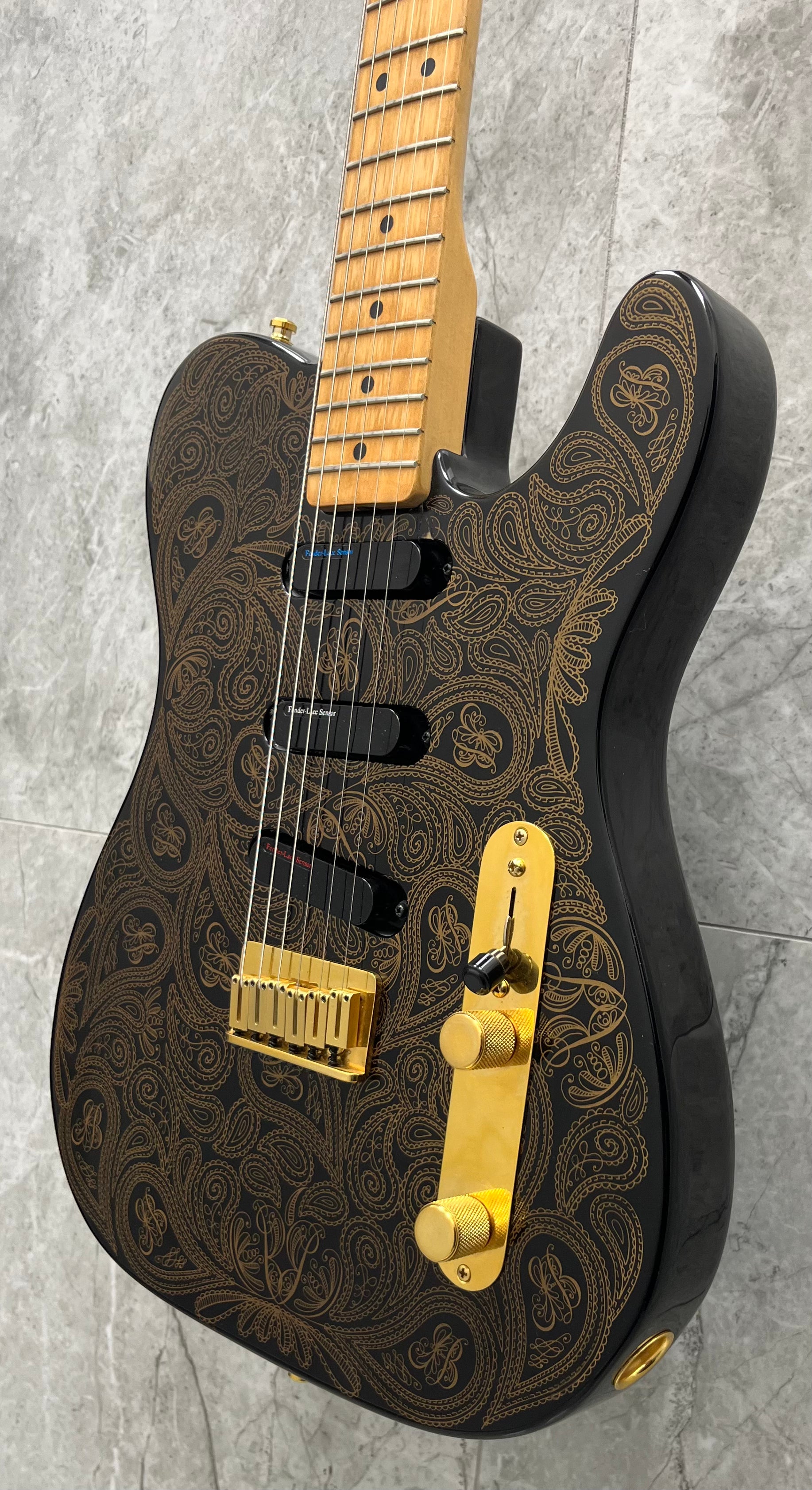 Fender USA 1993 James Burton Telecaster Black and Gold Paisley USED SERIAL NUMBER N3942698 - 7 LBS 6 OZ