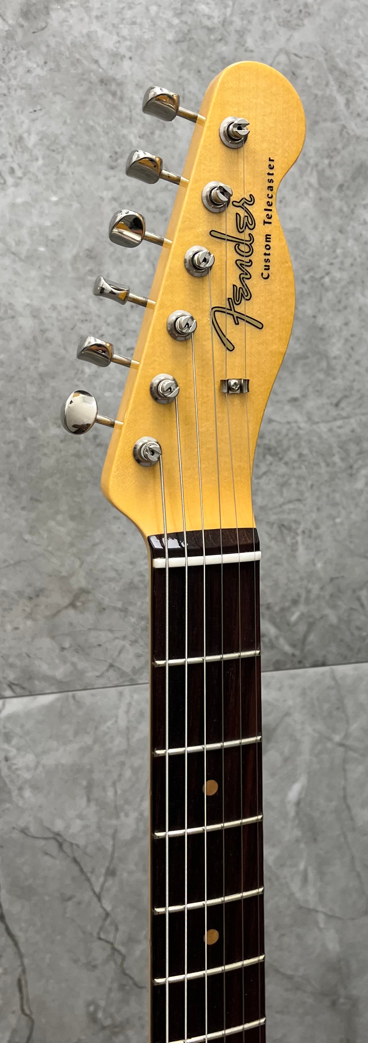 FENDER CUSTOM SHOP Vintage Custom 1959 Telecaster Custom NOS, Rosewood Fingerboard, Chocolate 3-Color Sunburst 9235000564 SERIAL NUMBER R146546 - 7.4 LBS