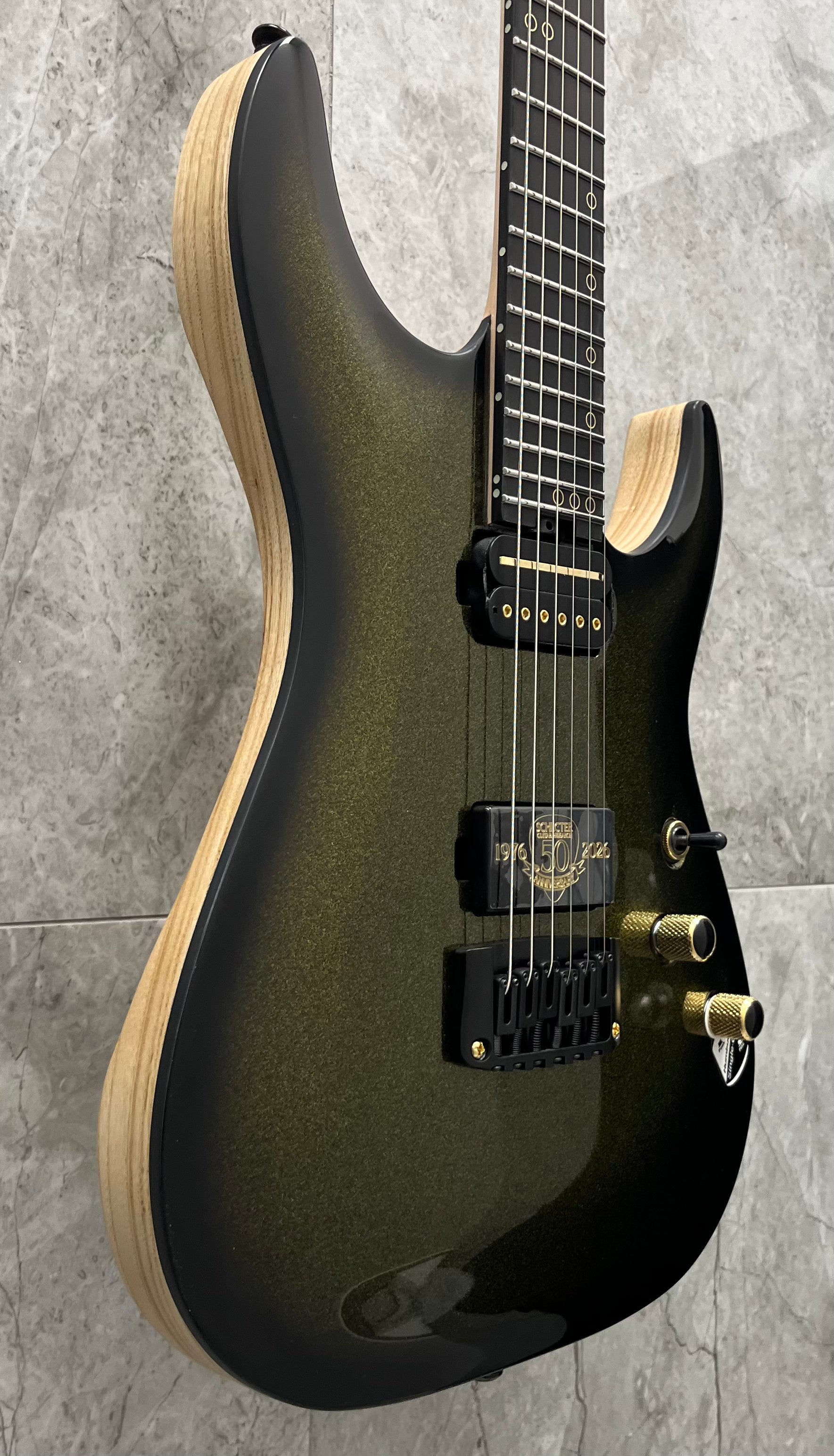 Schecter C-1 50th Anniversary 50th Gold Burst 4135-SHC