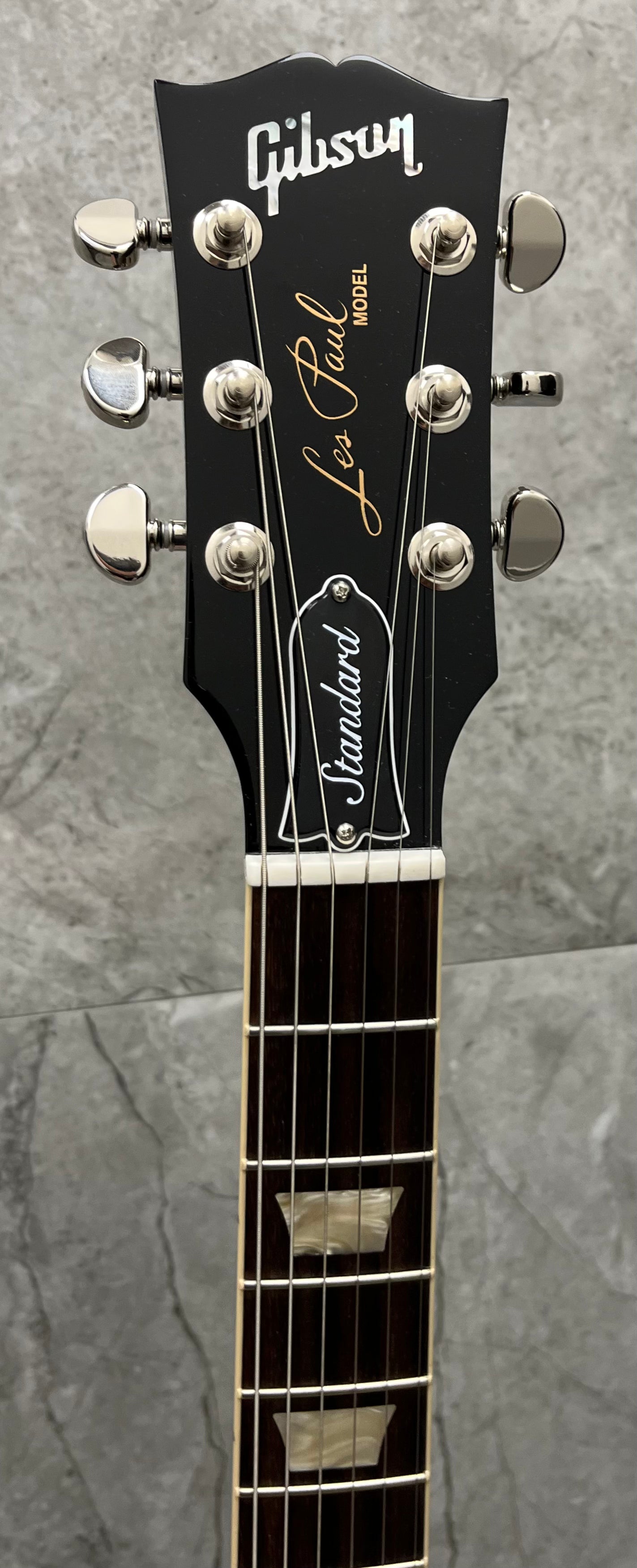 Gibson USA EXCLUSIVE Les Paul Standard 60s Limited Run AAA Flame Figured Top LPS6A23FINH SERIAL NUMBER 210240100 - 8.8 LBS
