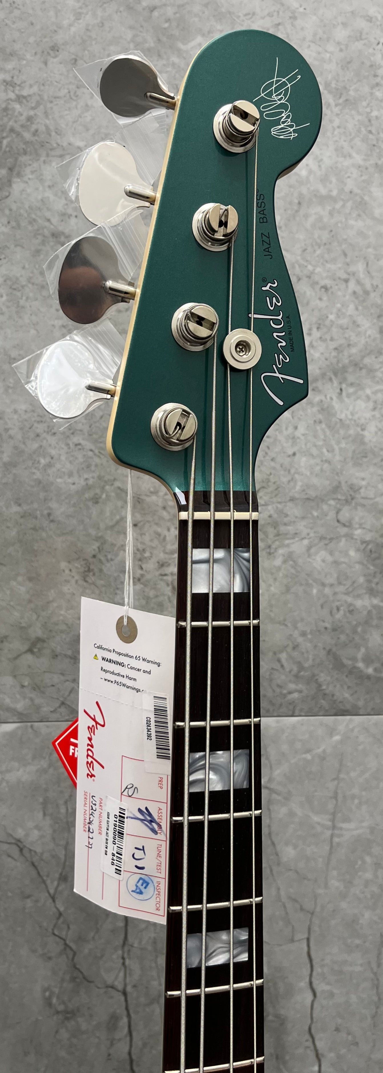 Fender USA Adam Clayton Jazz Bass Rosewood Fingerboard Sherwood Green Metallic 0190090846 SERIAL NUMBER US24042707 9.0 LBS