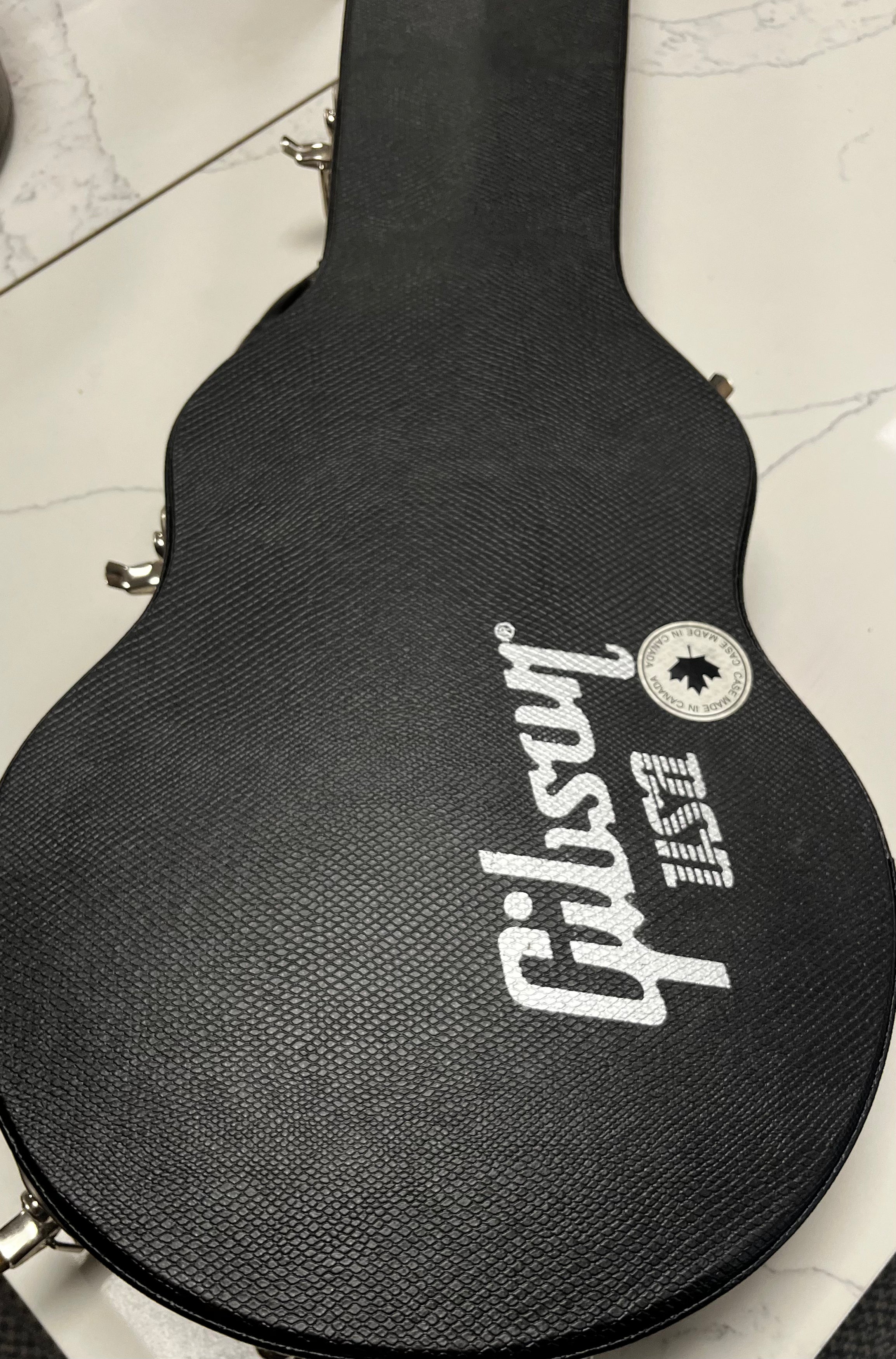 Gibson USA Les Paul Custom Classic Gold Top  - Consignment - USED SPECIAL 2012 - EXCELLENT CONDITION - SERIAL NUMBER 127211312 - 9 LBS 6 OZ