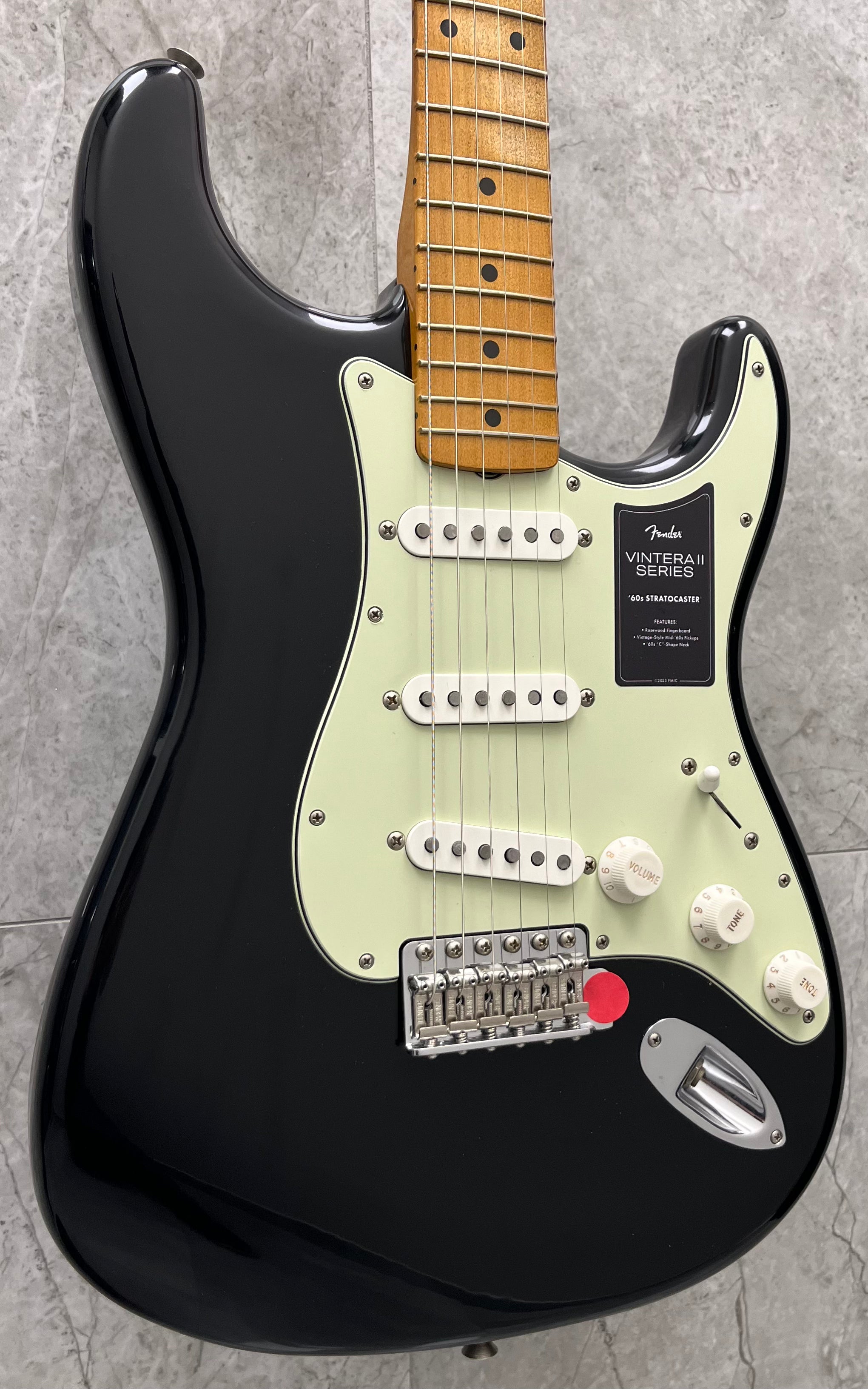 Fender Limited Edition Vintera  II Road Worn 60s Stratocaster Maple Fingerboard, Black 0148082306 SERIAL NUMBER MX25076627 - 7 LBS 1 OZ