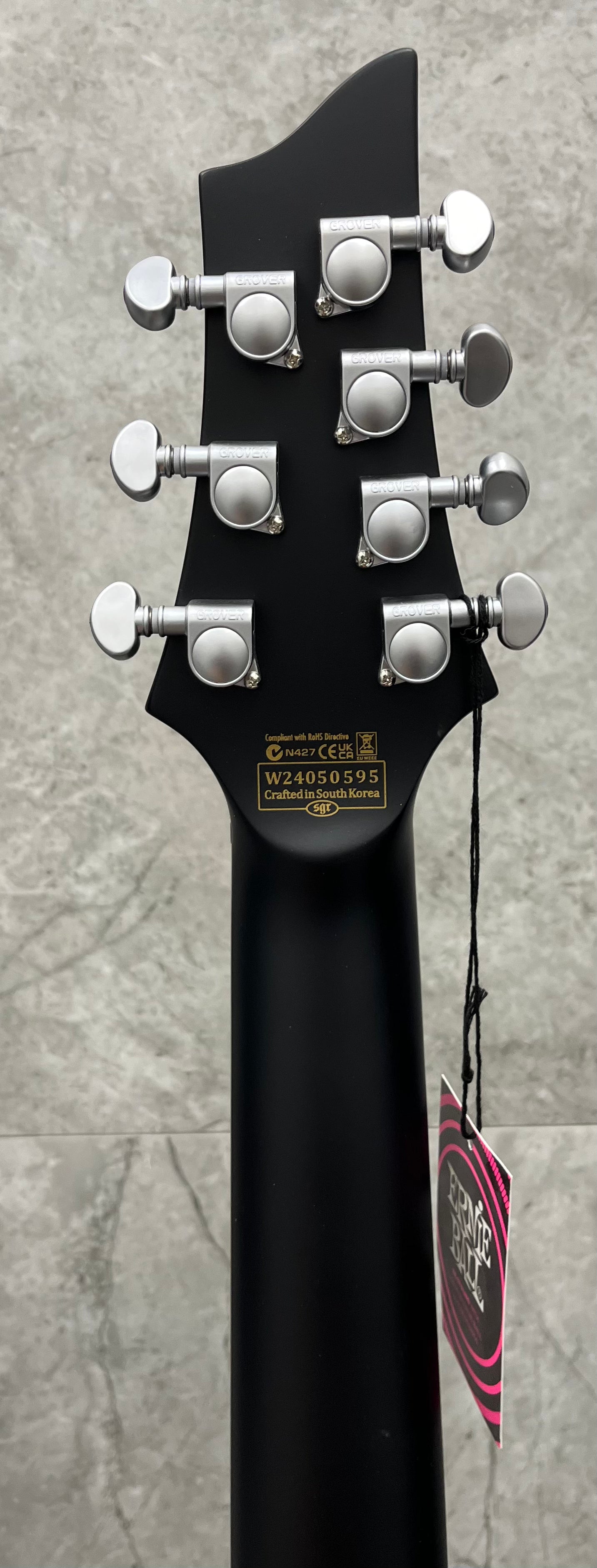 Schecter Damien Platinum Series DAMIEN-PLAT-7-SBK Satin Black 7 String Schecter Damien Platinum Series DAMIEN-PLAT-7-SBK Satin Black 7 String