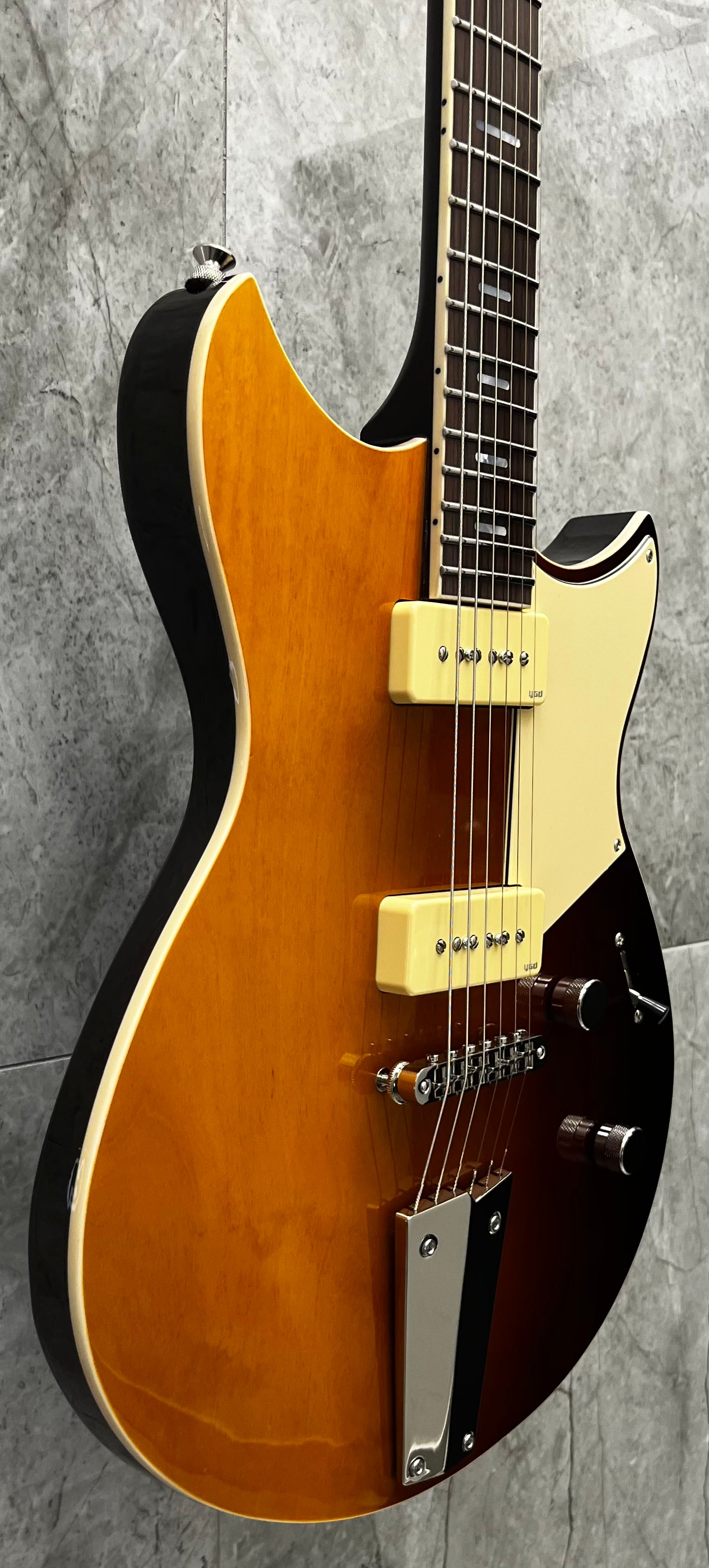 YAMAHA REVSTAR STANDARD ELECTRIC GUITAR RSS02T P90 SUNSET BURST RSS02T SSB SERIAL NUMBER IML063147 - 8LBS 6 OZ